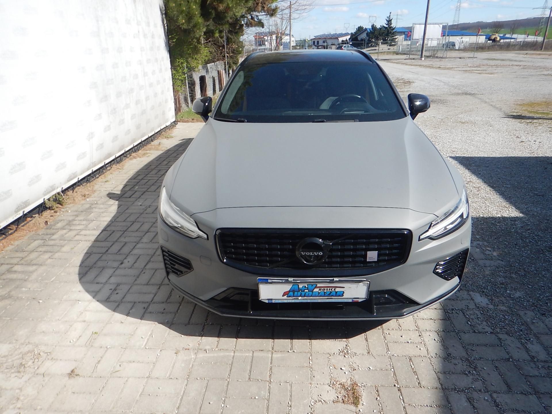 Volvo V60, T8 POLESTAR ENGINEERED - fotka 3
