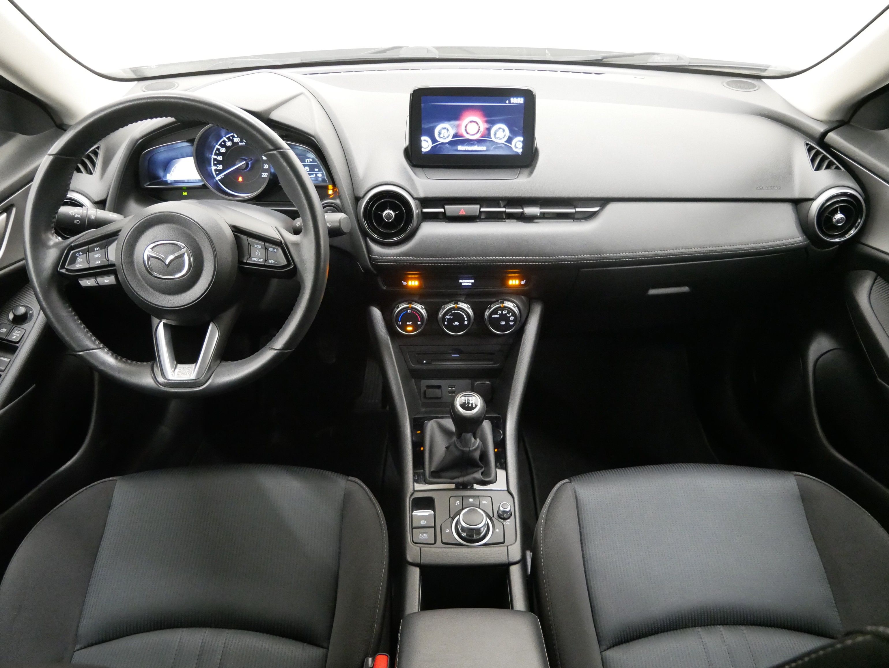 Mazda CX-3, 2.0 Skyactiv 88 kW Takumi - fotka 5
