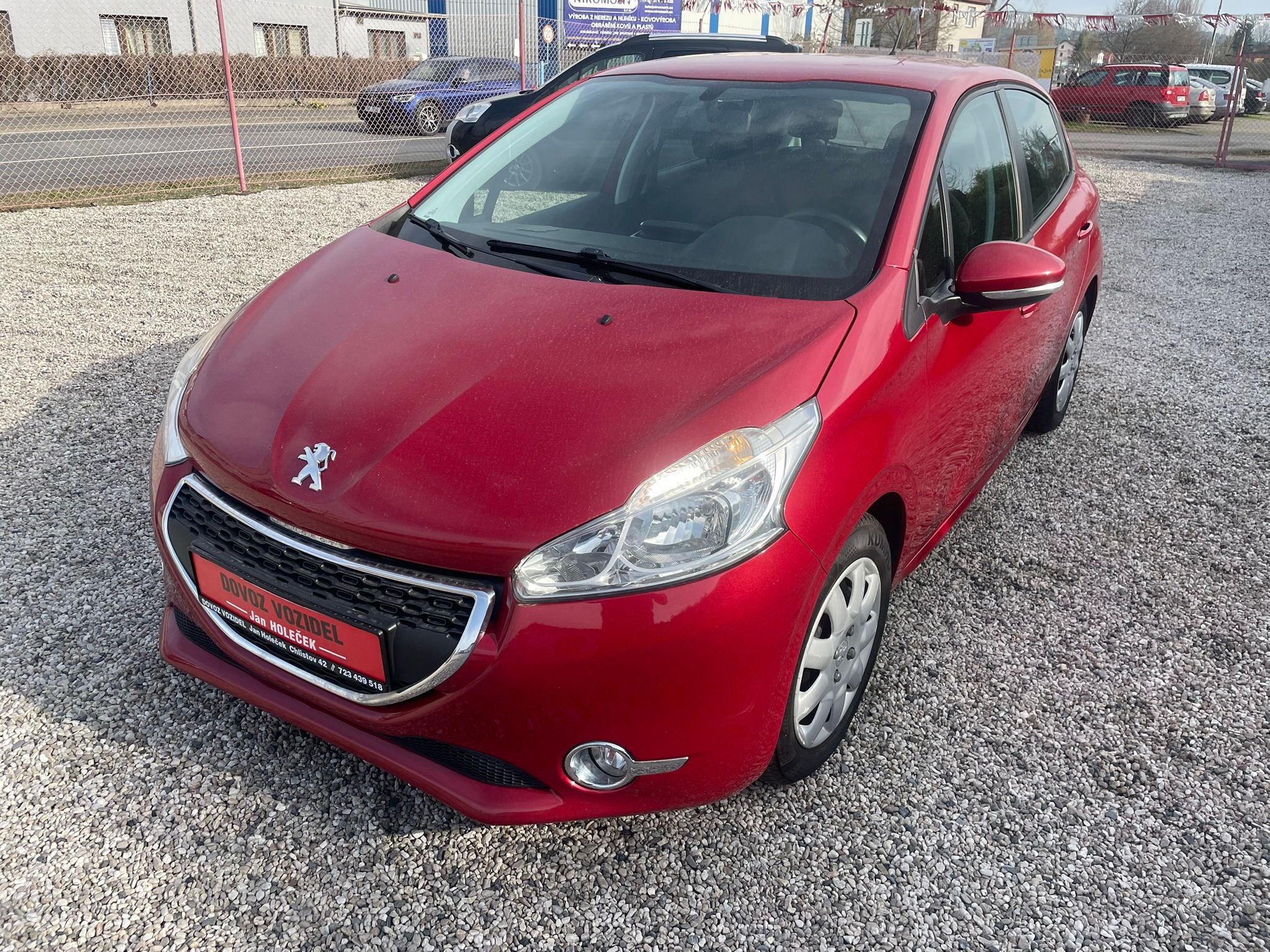 Peugeot 208, 1. majitel, klima - fotka 2
