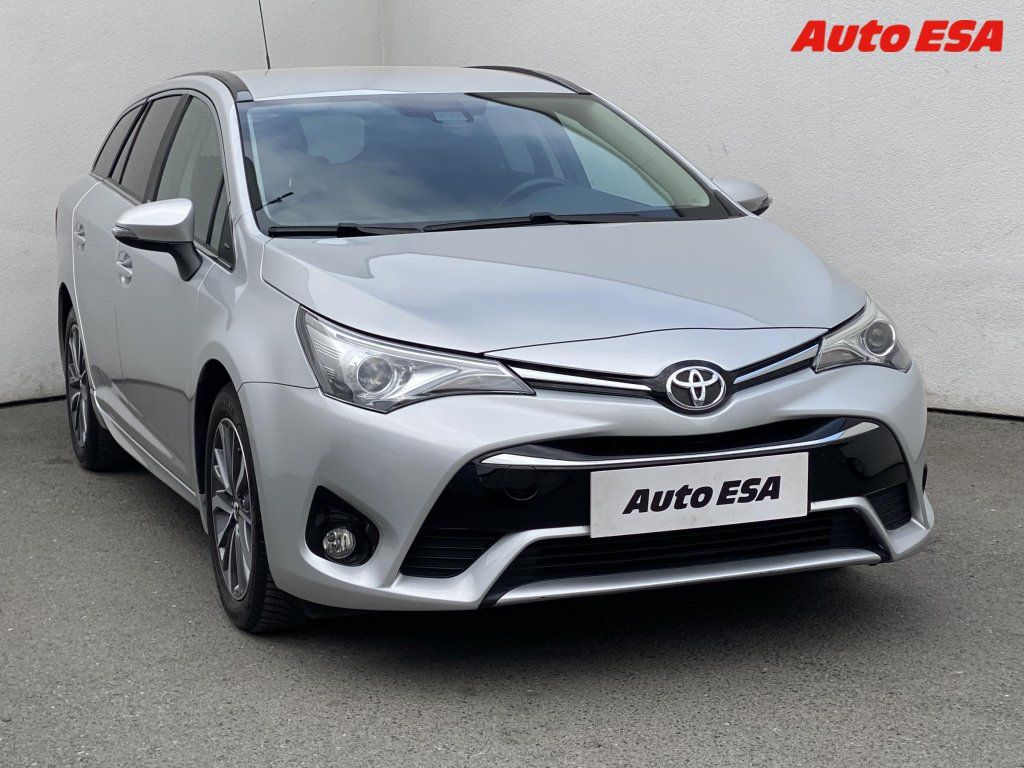 Toyota Avensis, 2.0 D-4D,Sport,kůže,+ALU