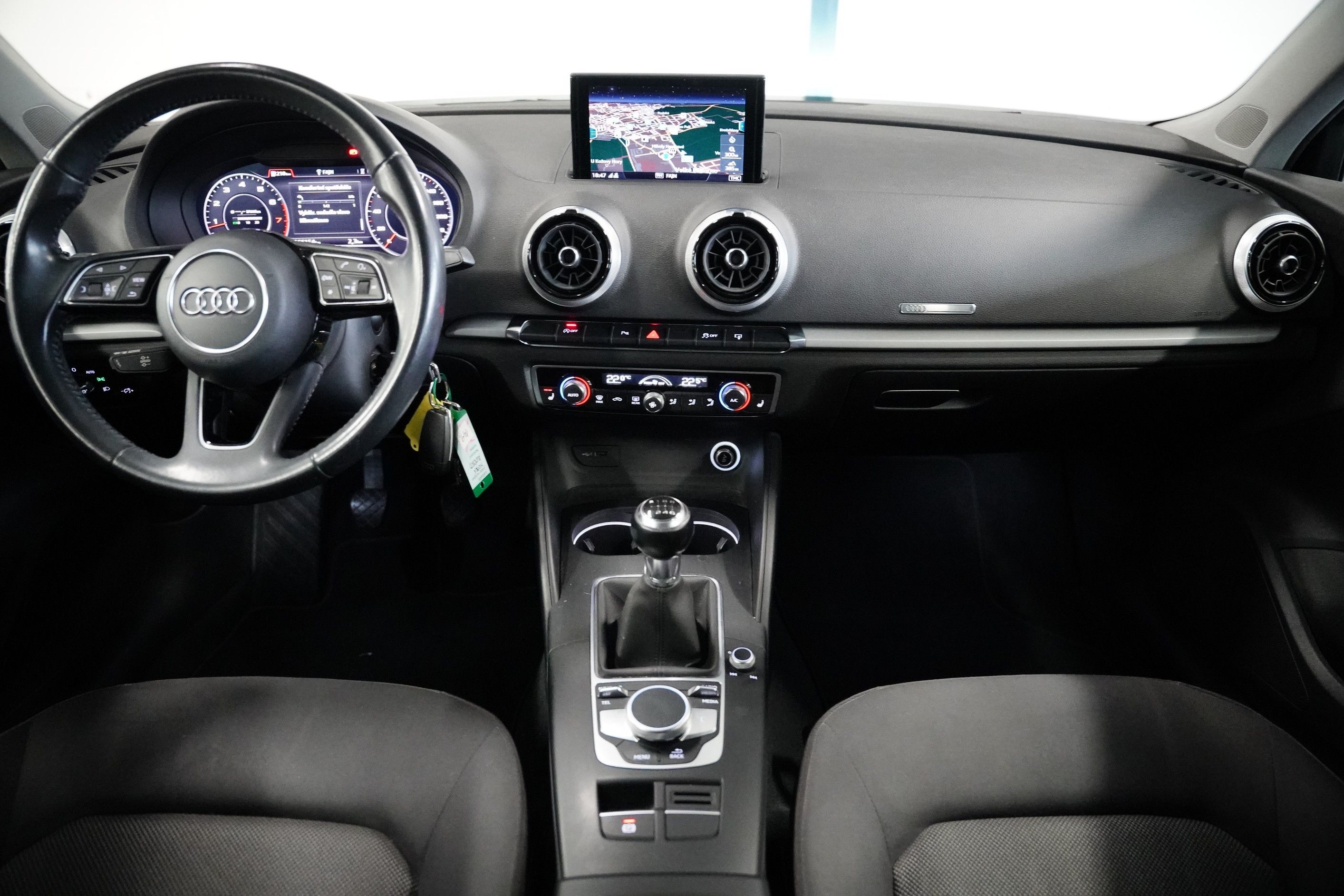 Audi A3, 1.4 TFSI 110 kW - fotka 5
