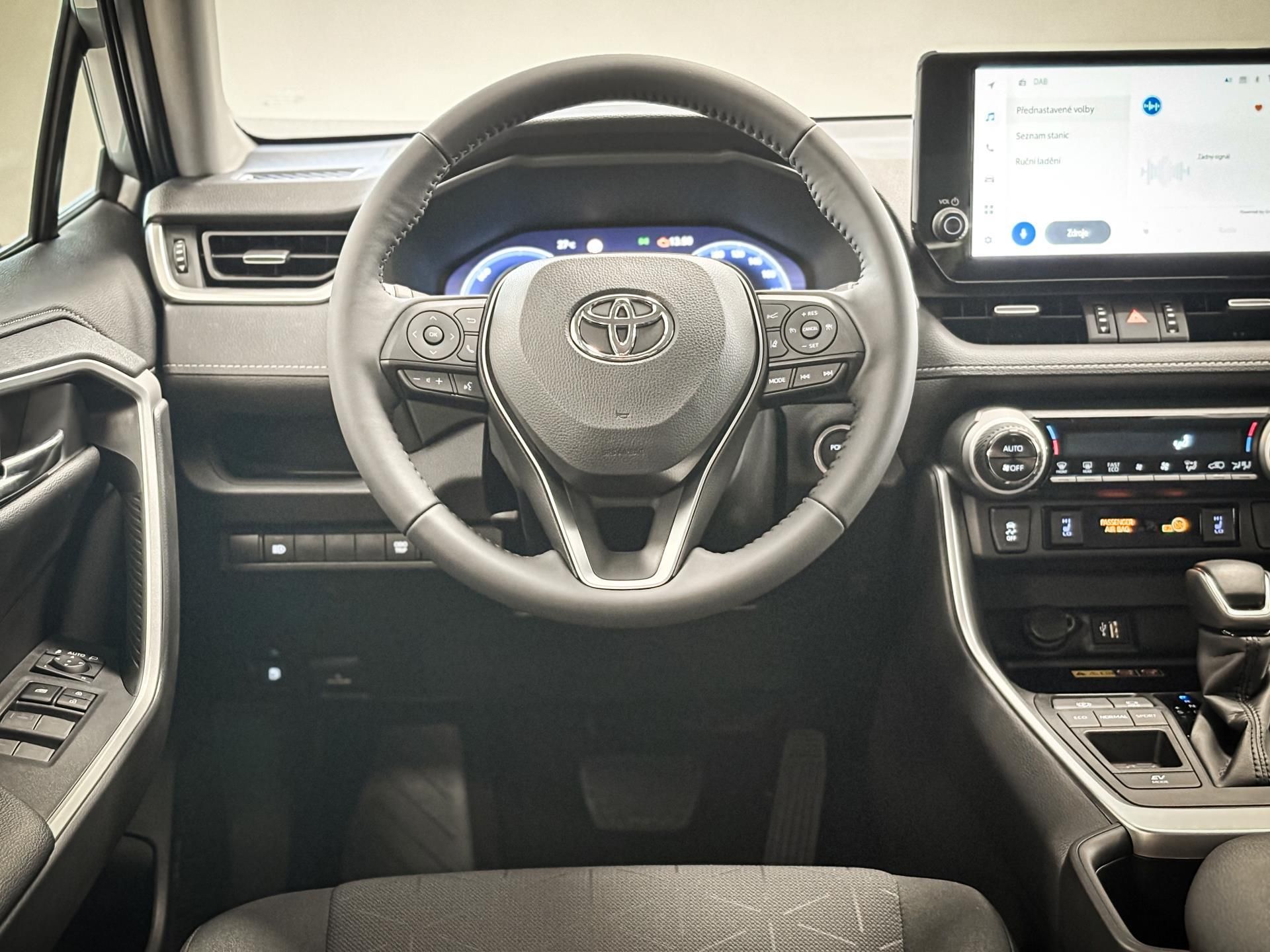 Toyota Rav4, HEV, (4x4), Comfort Style - fotka 6