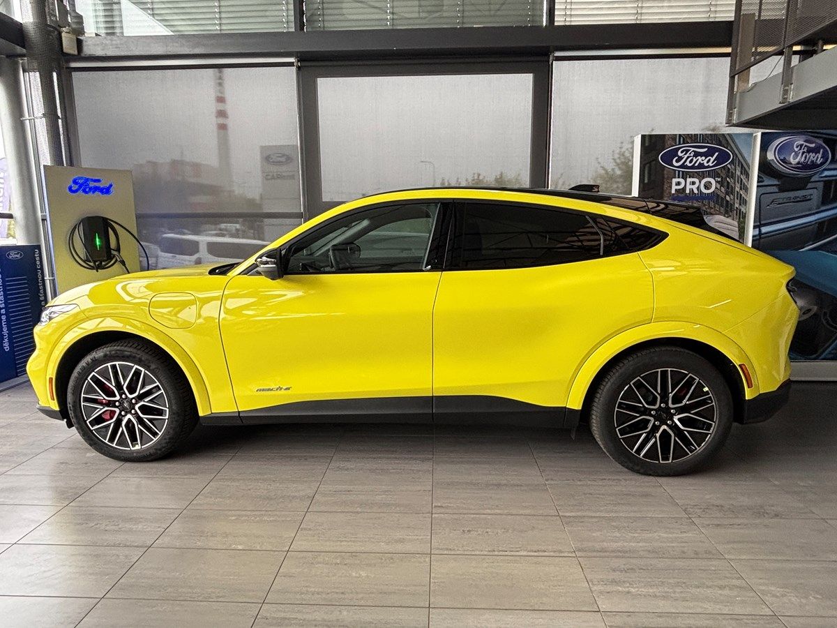 Ford Mustang Mach-E, Premium, 88 kWh PRODLOUŽENÝ DO - fotka 3