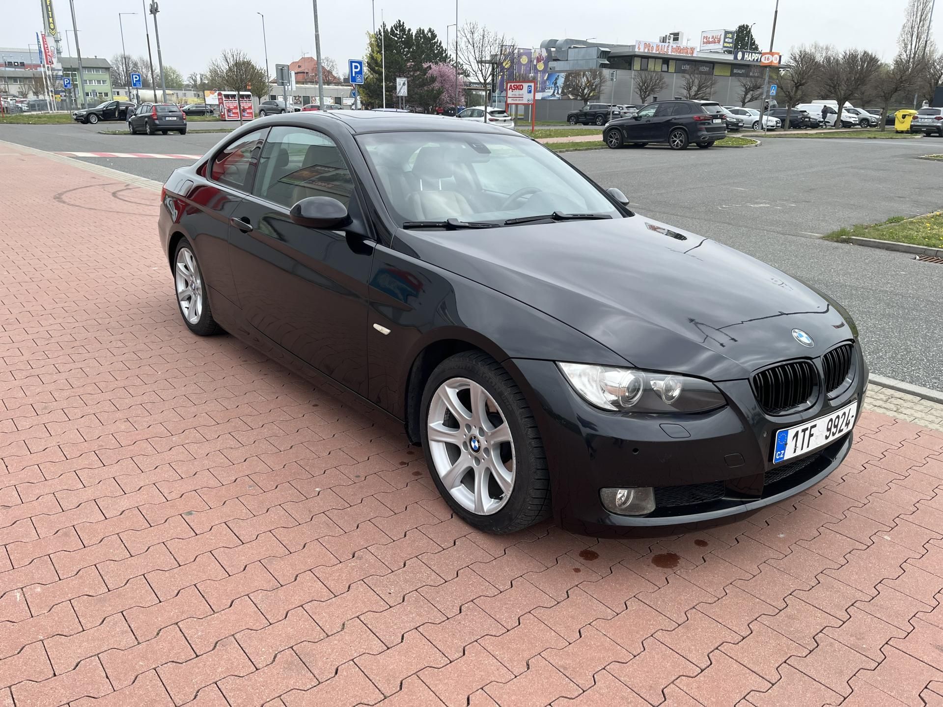 BMW Řada 3, 2.0i Coupe - fotka 4