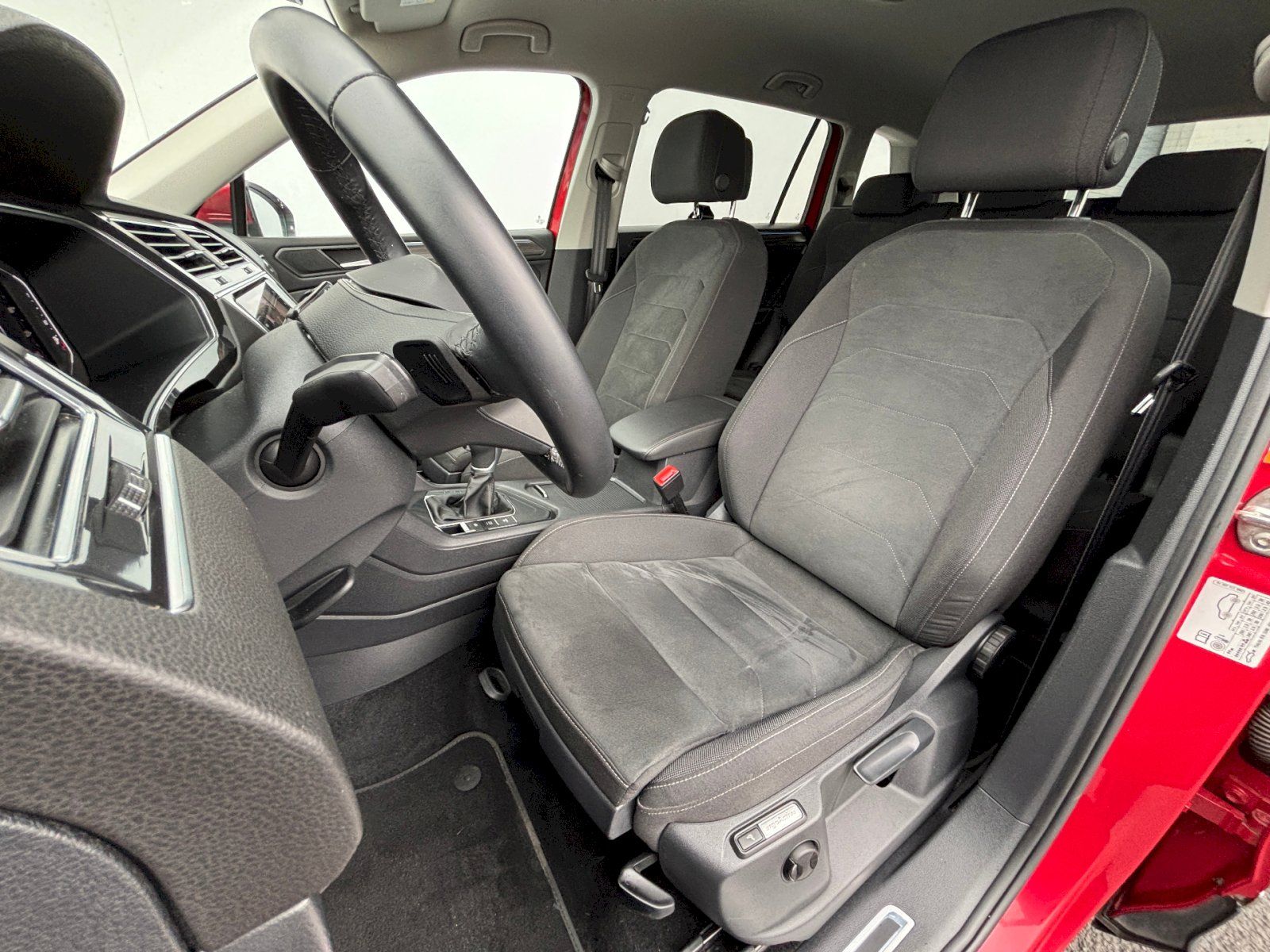 Volkswagen Tiguan Allspace, 2.0 TDI 110kW DSG 7 míst Elega - fotka 6