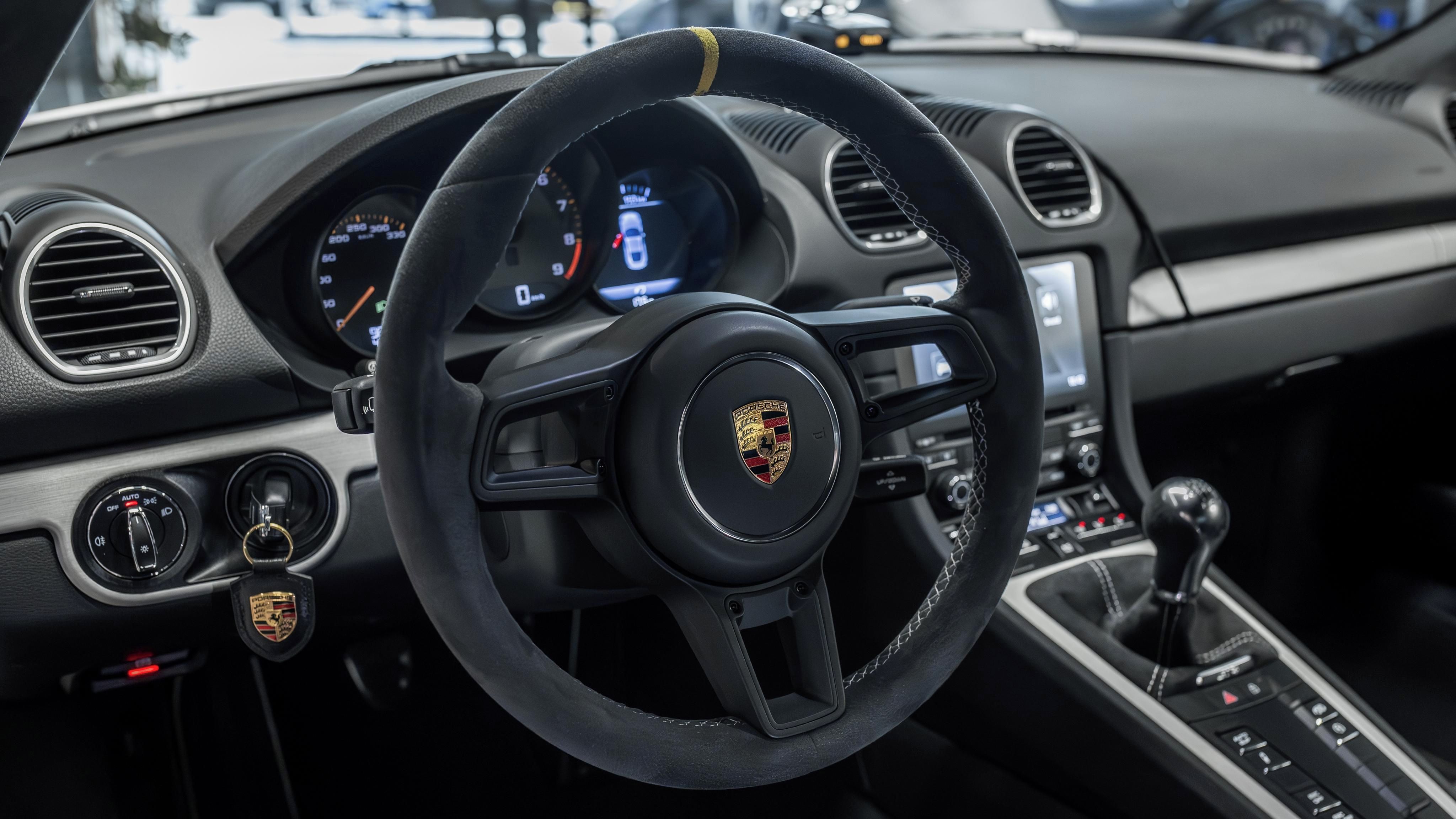 Porsche Cayman, GT4, ZÁRUKA - fotka 5