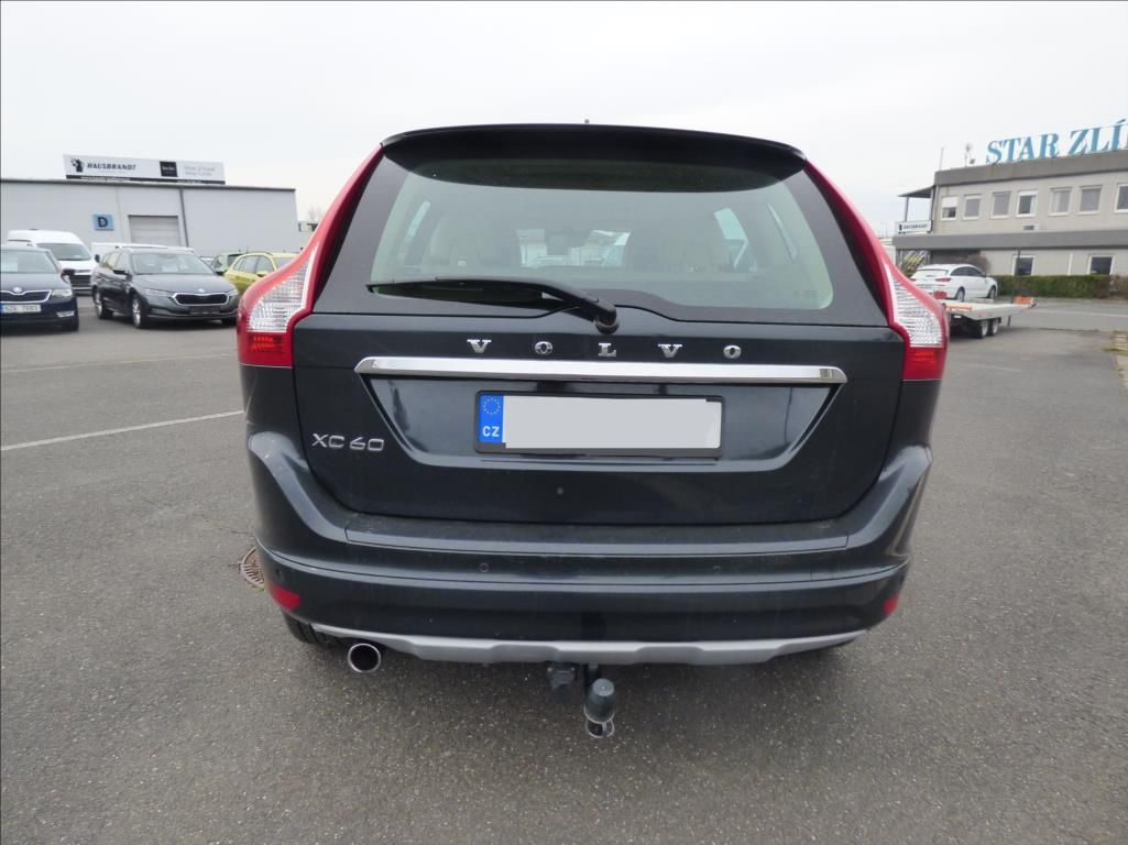 Volvo XC60, 2,0 D3  Summum - fotka 5