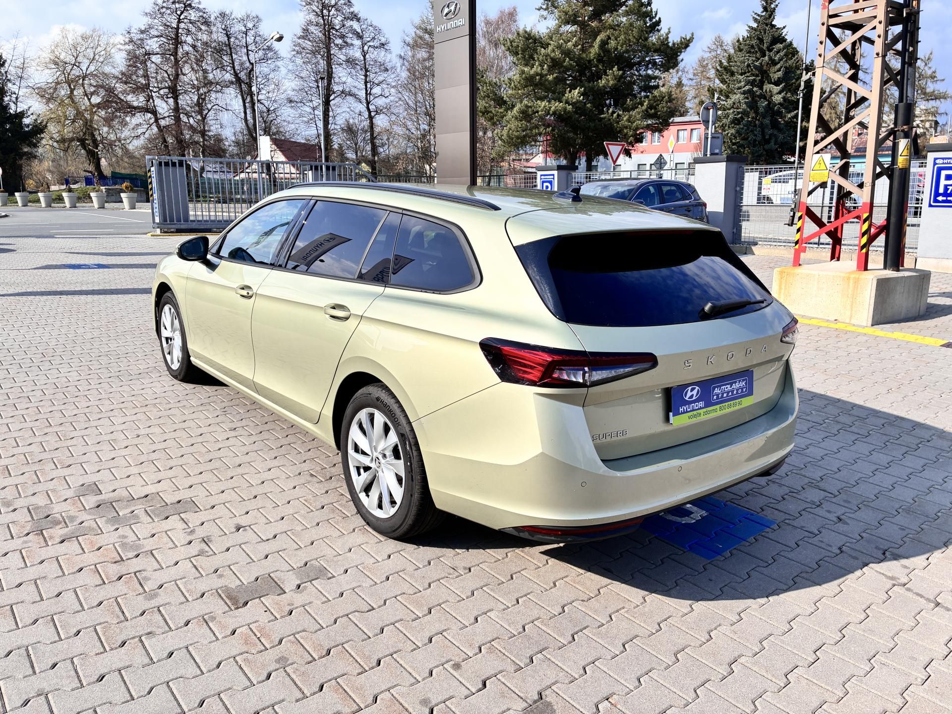Škoda Superb, 110KW,SELECTION,DSG,TAŽNÉ,1.MA - fotka 5