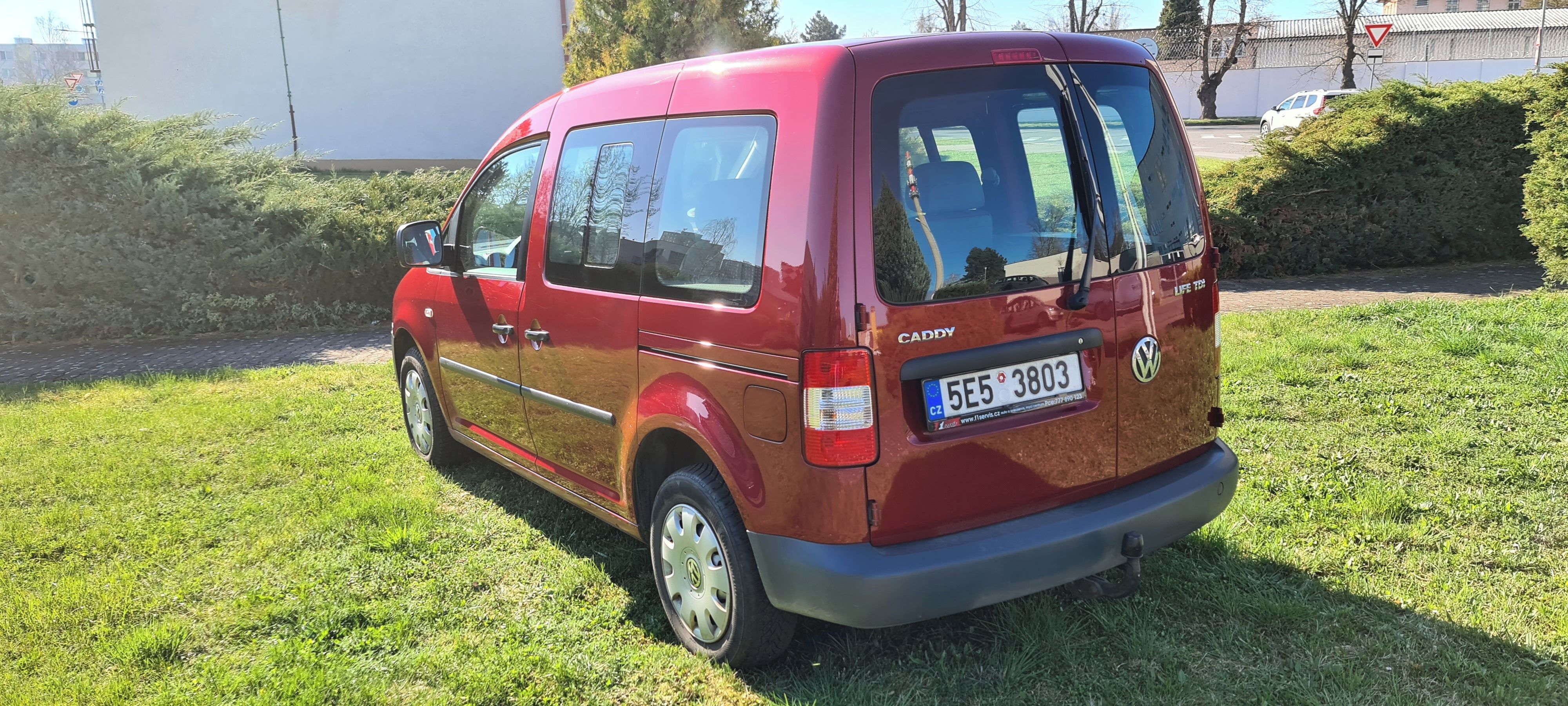 Volkswagen Caddy, VW Caddy 1,9 TDi, Life family - fotka 3