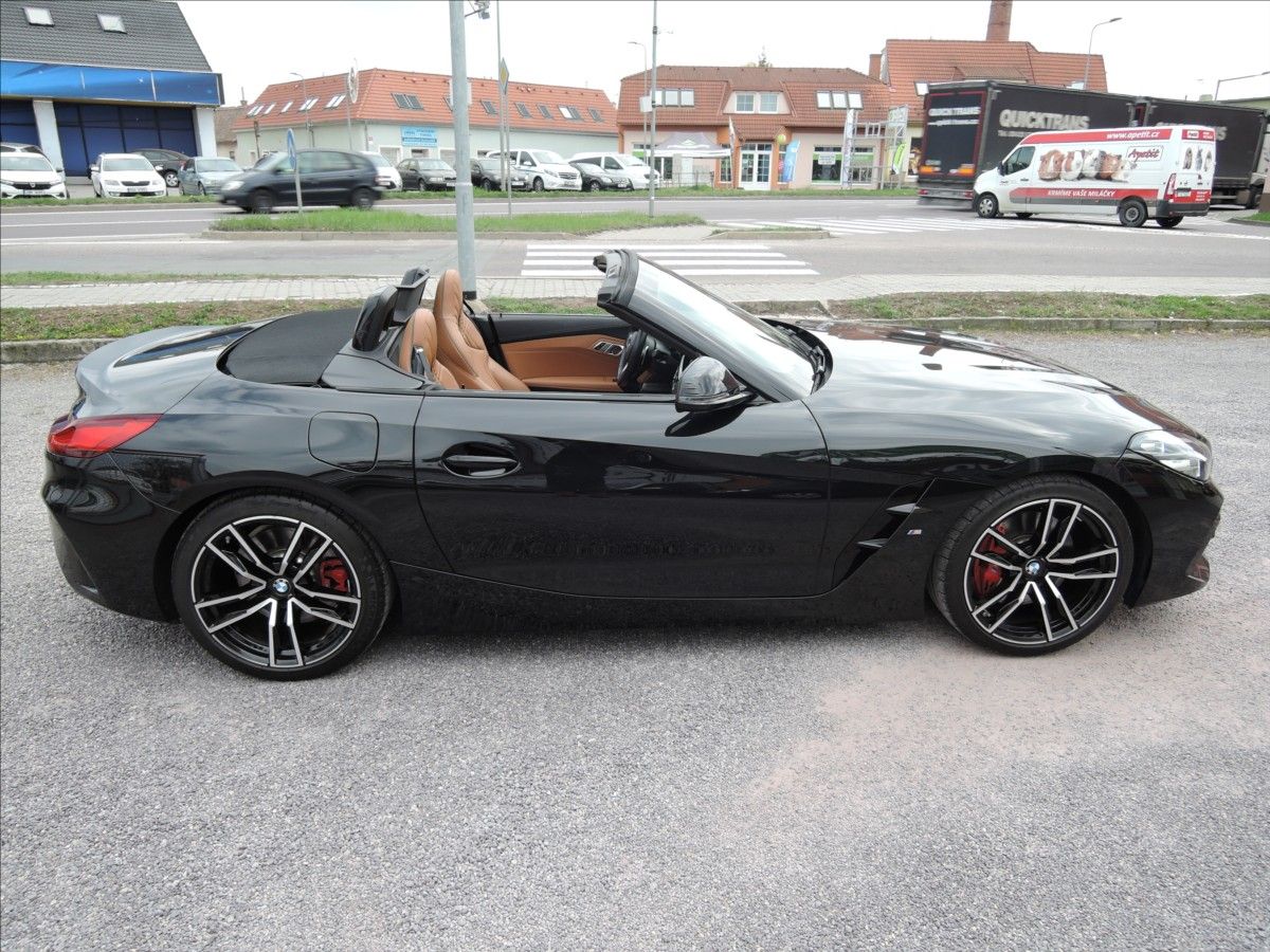BMW Z4, 3,0 i Sdrive MPacket HarmanLED - fotka 4