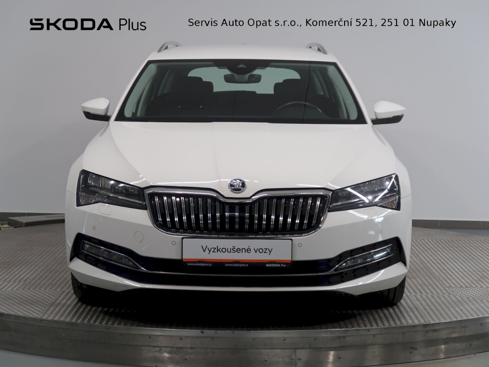 Škoda Superb, STYLE 2.0TDI 110KW TAŽNÉ - fotka 4