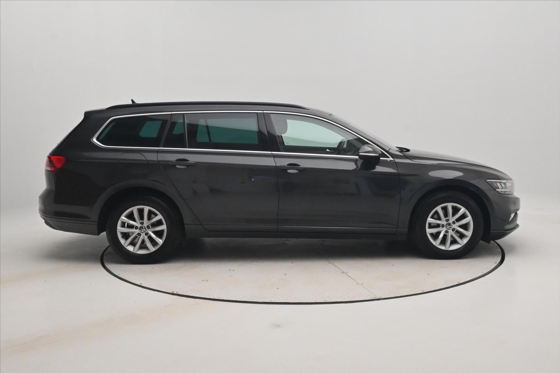 Volkswagen Passat, 2,0 TDI 110 kW DSG VŮZ PŘIPRAV - fotka 4