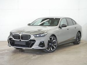 BMW Řada 5, 550e xDrive Tažné Panorama