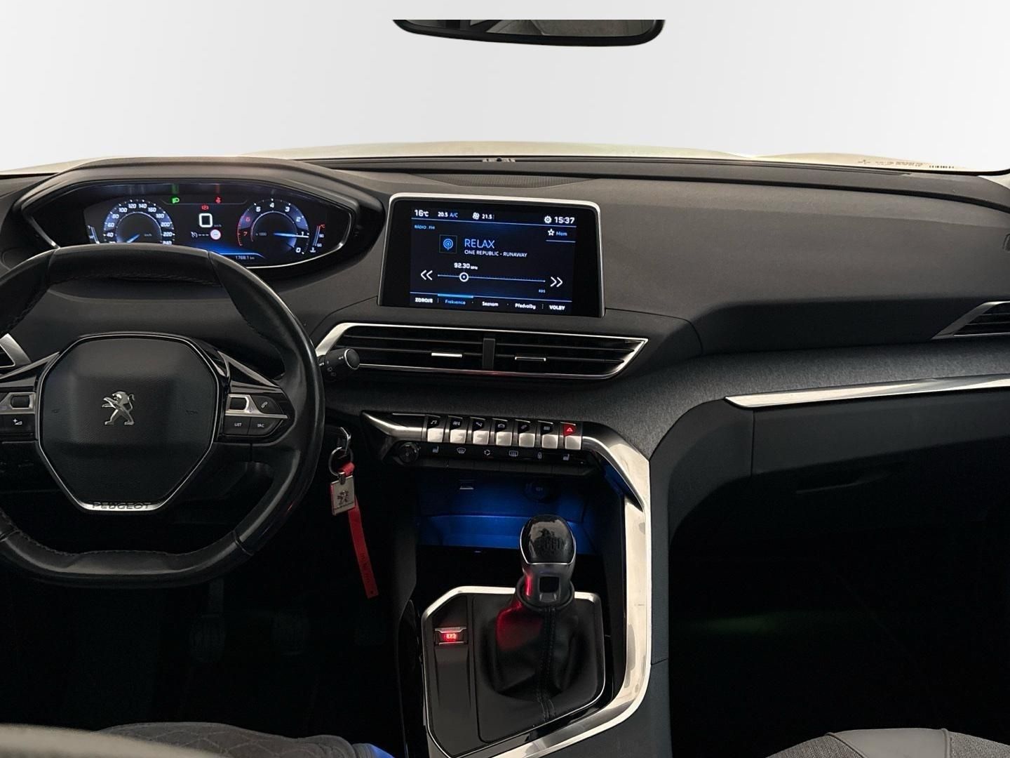 Peugeot 3008, Allure 1.2 PureTech 130 MAN6 - fotka 5
