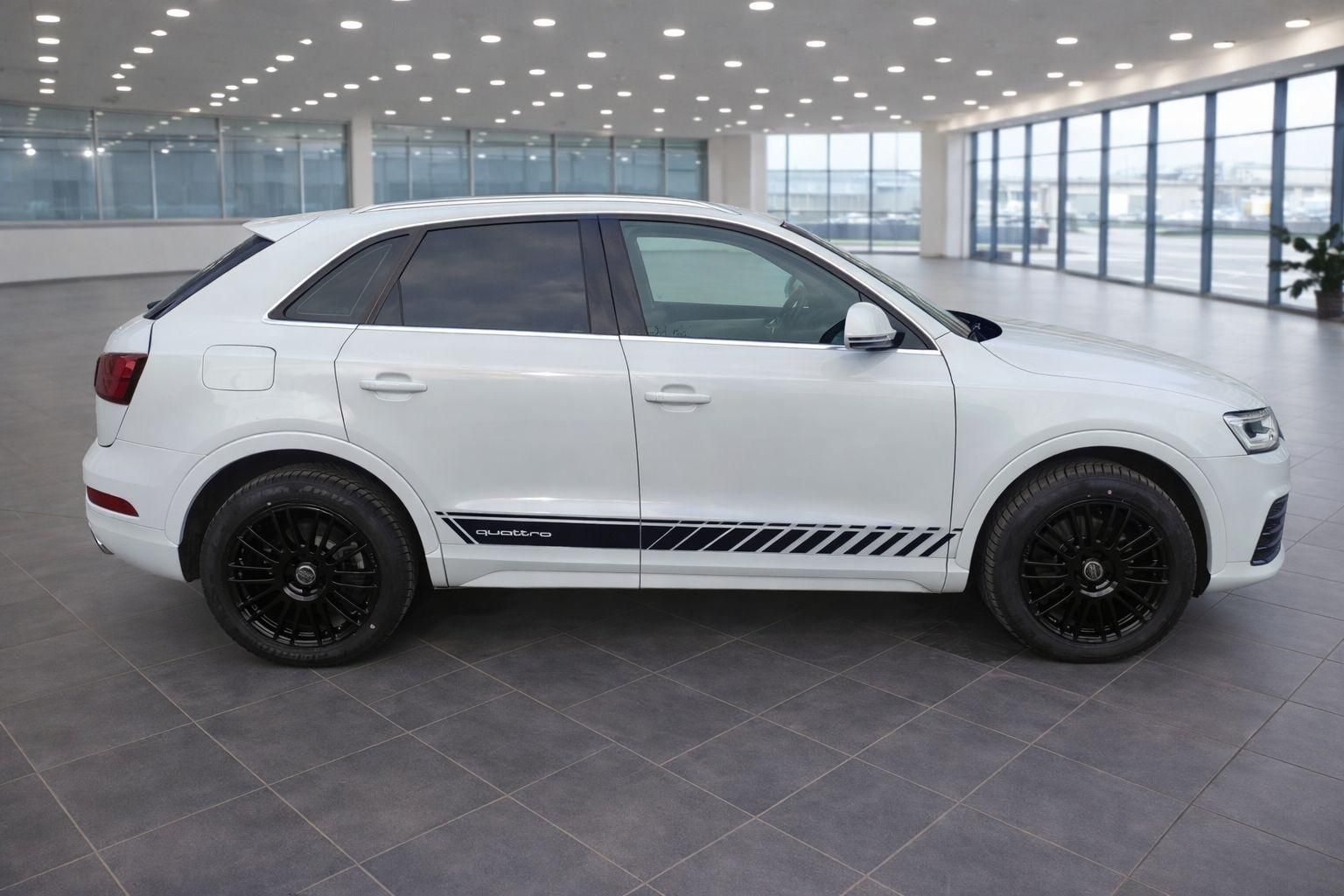 Audi Q3, 2,0TDi 4x4,S-Tronic,Sport,ČR - fotka 6