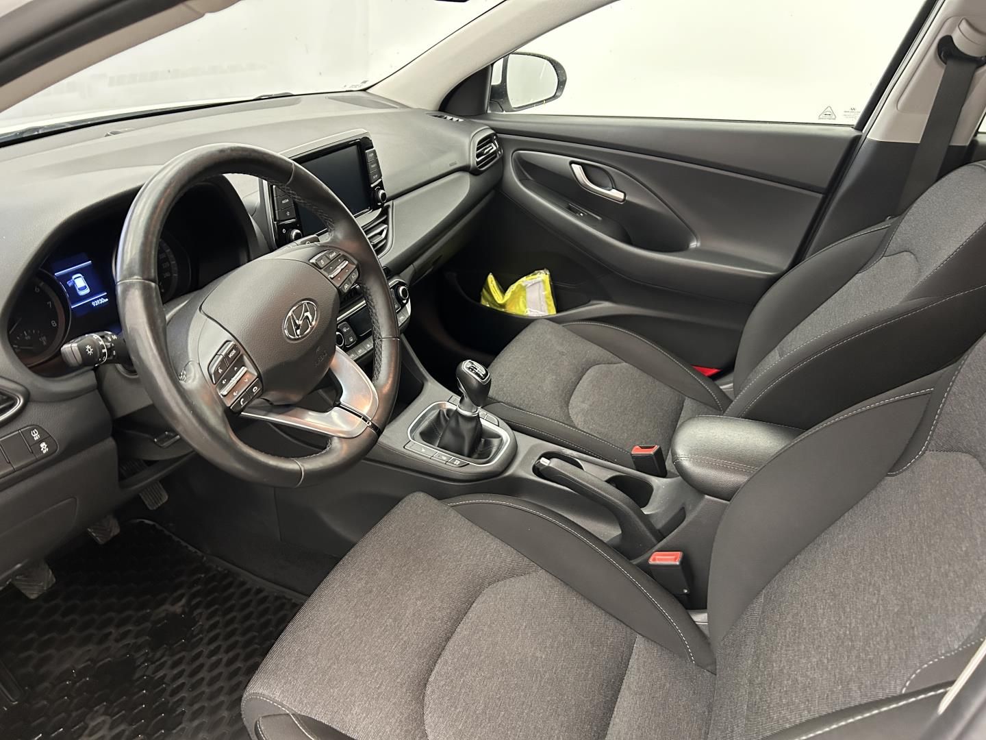 Hyundai i30, 1.5T-GDi 118kW Smart - fotka 6