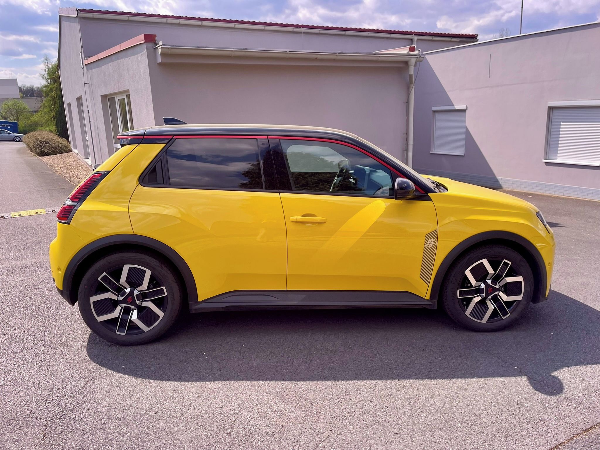 Renault R5, E-TECH Techno 120k 40kwh - fotka 6