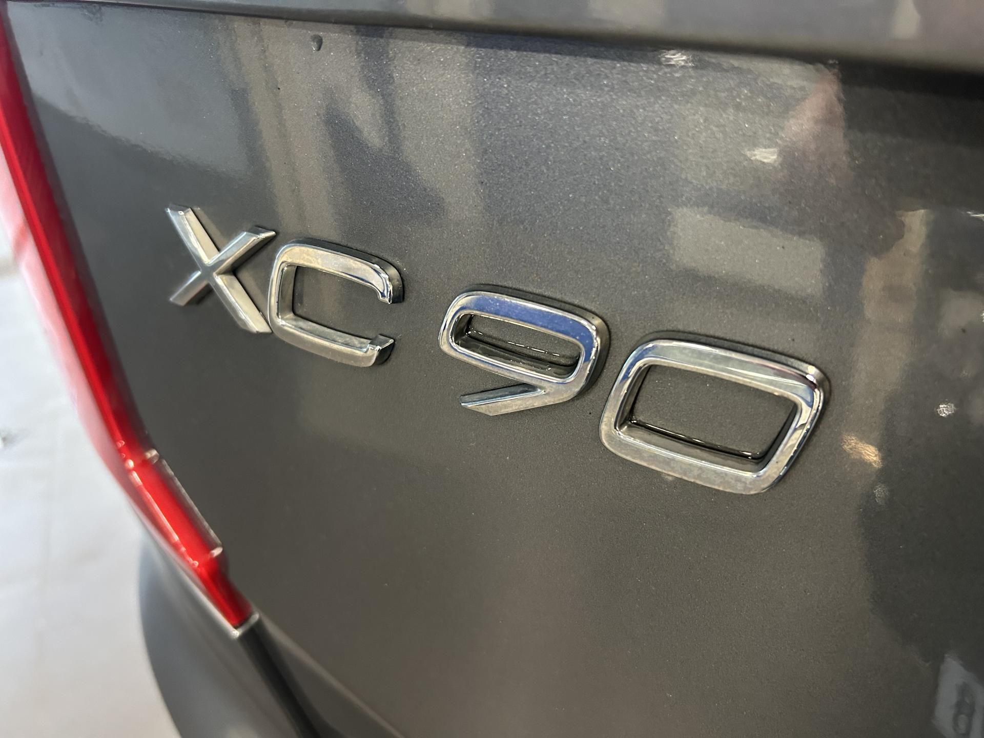 Volvo XC90, D5 AWD R-Design Drive-E - fotka 5