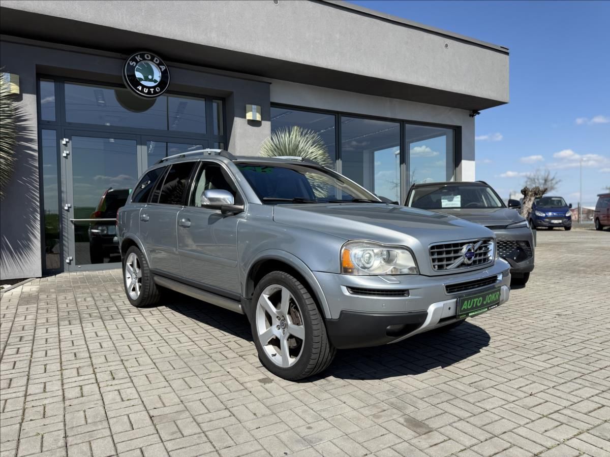 Volvo XC90, 2,4 D5 147kW 4x4 AUTOMAT ČR  R - fotka 4