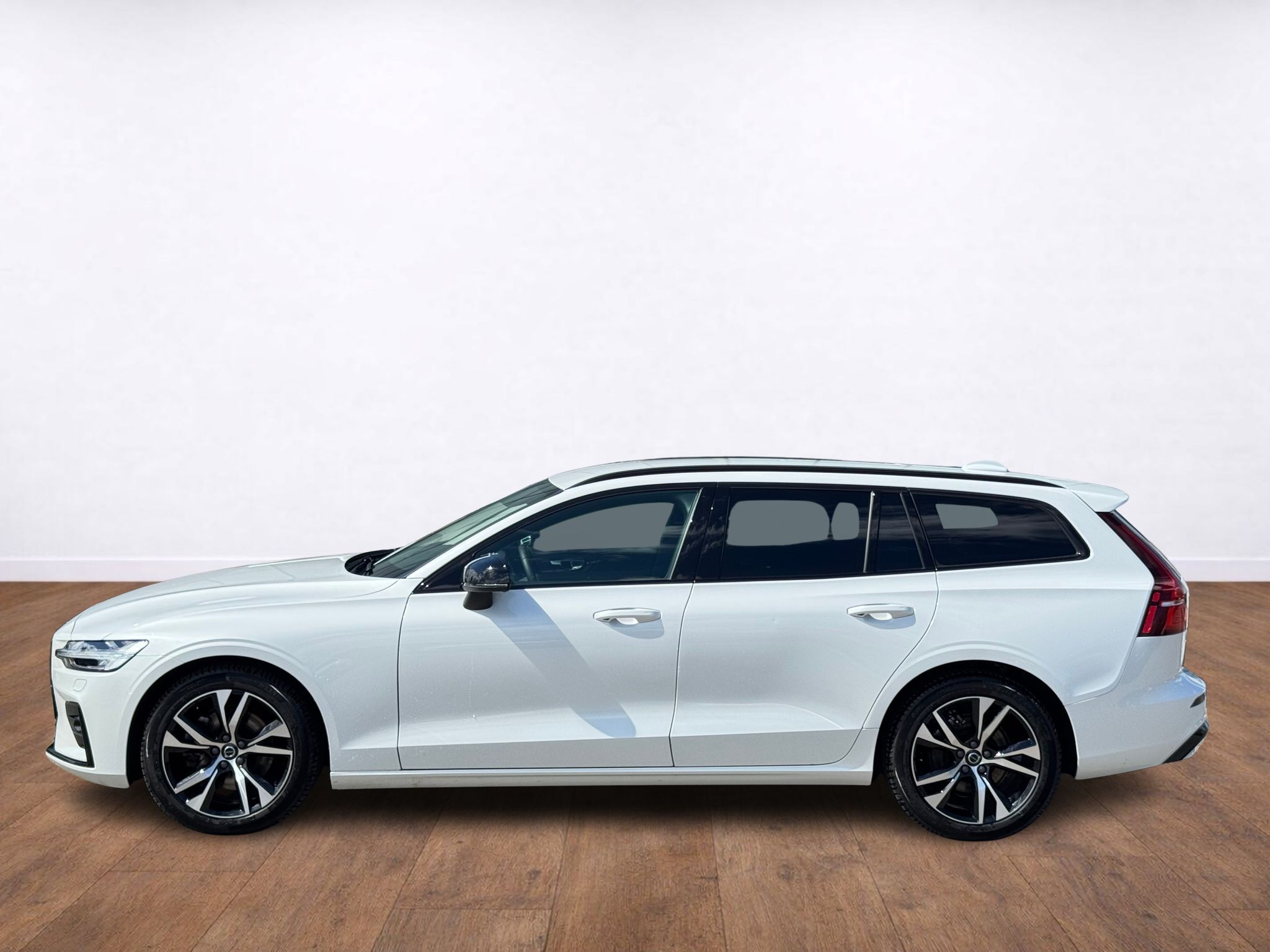Volvo V60, PLUS DARK B4 - fotka 2