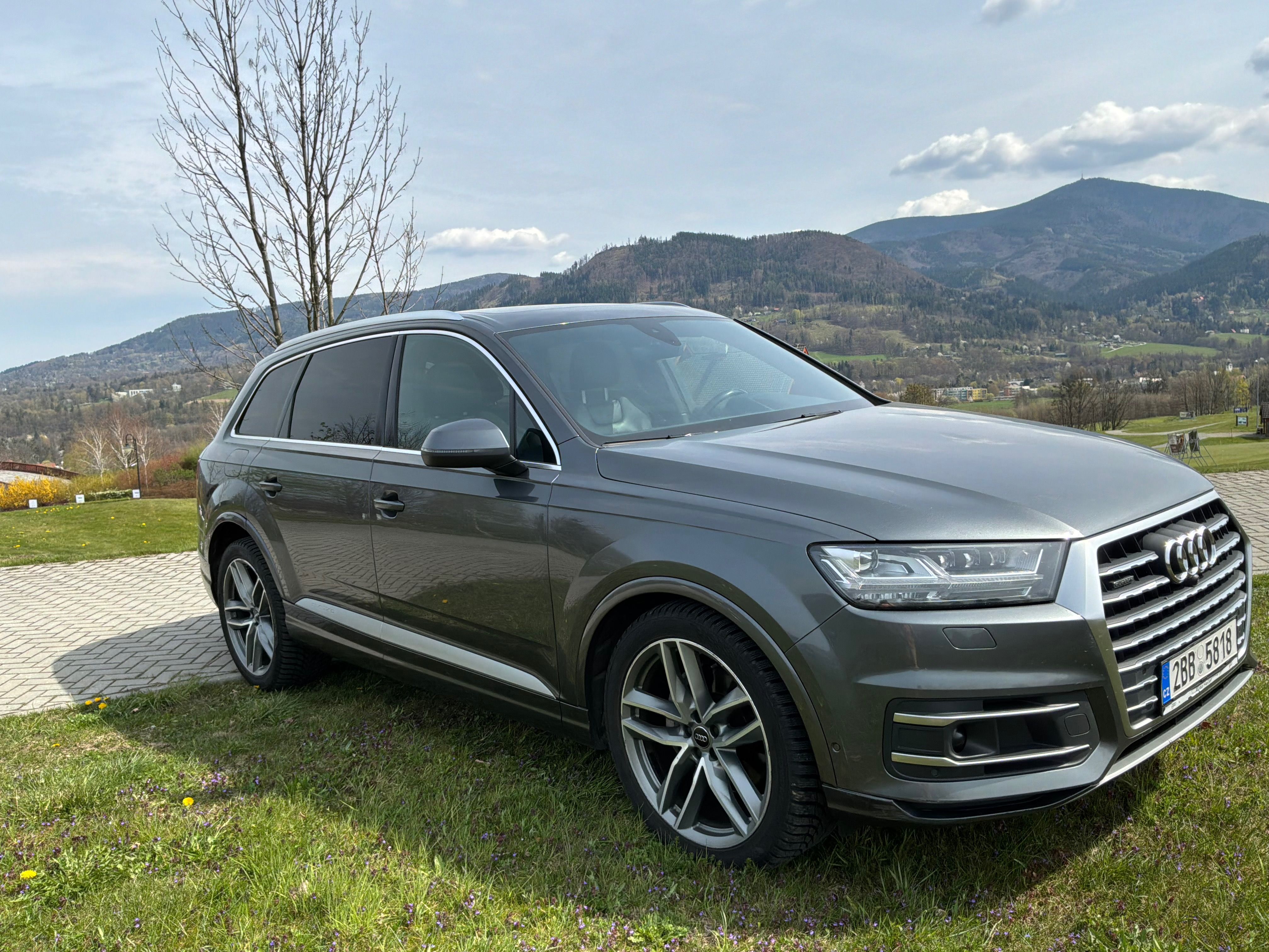 Audi Q7, AUDI Q7 50 TDI servisované - fotka 2
