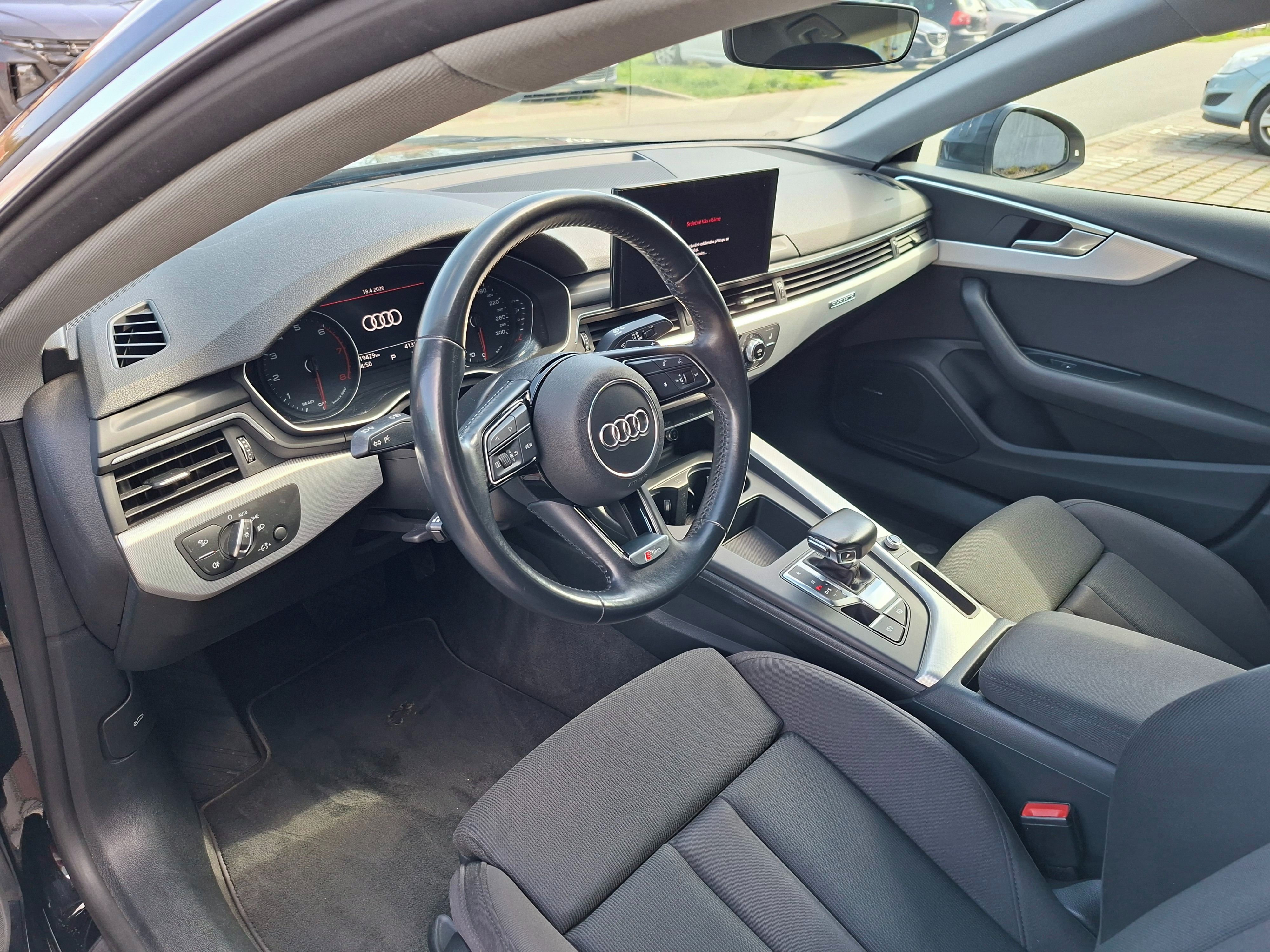 Audi A5, 2.0, 45 TFSI, 4x4, Sportback - fotka 5