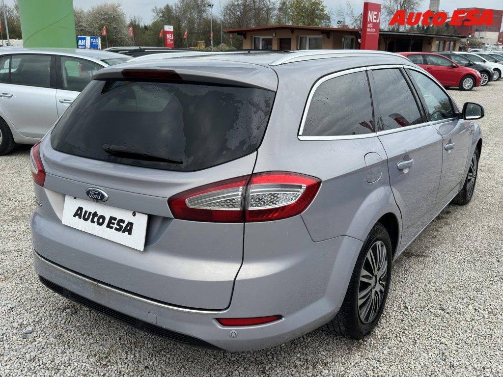 Ford Mondeo, 2.0 D,navi,autoAC - fotka 4