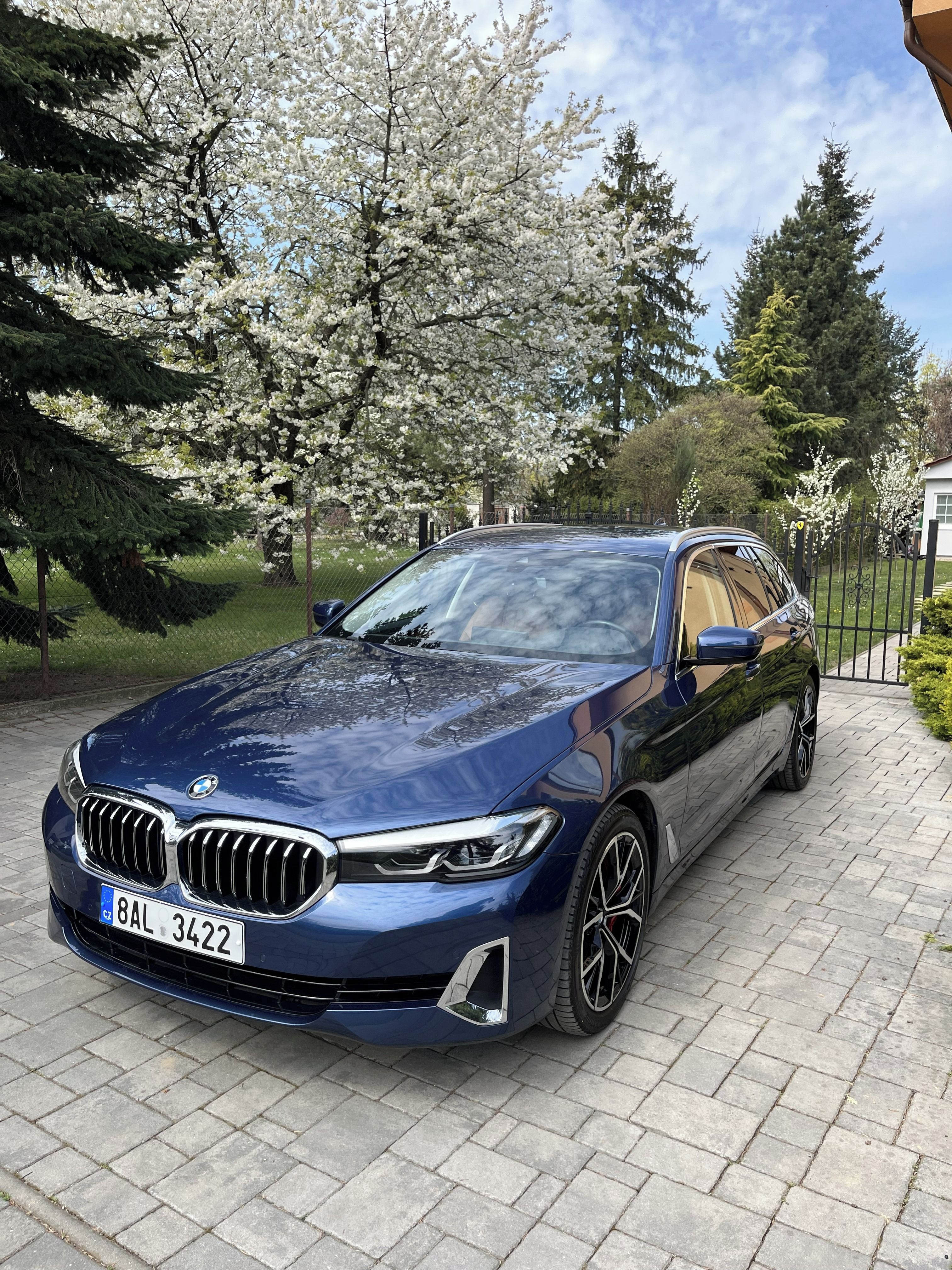 BMW Řada 5, BMW 530d xDrive Luxury Line