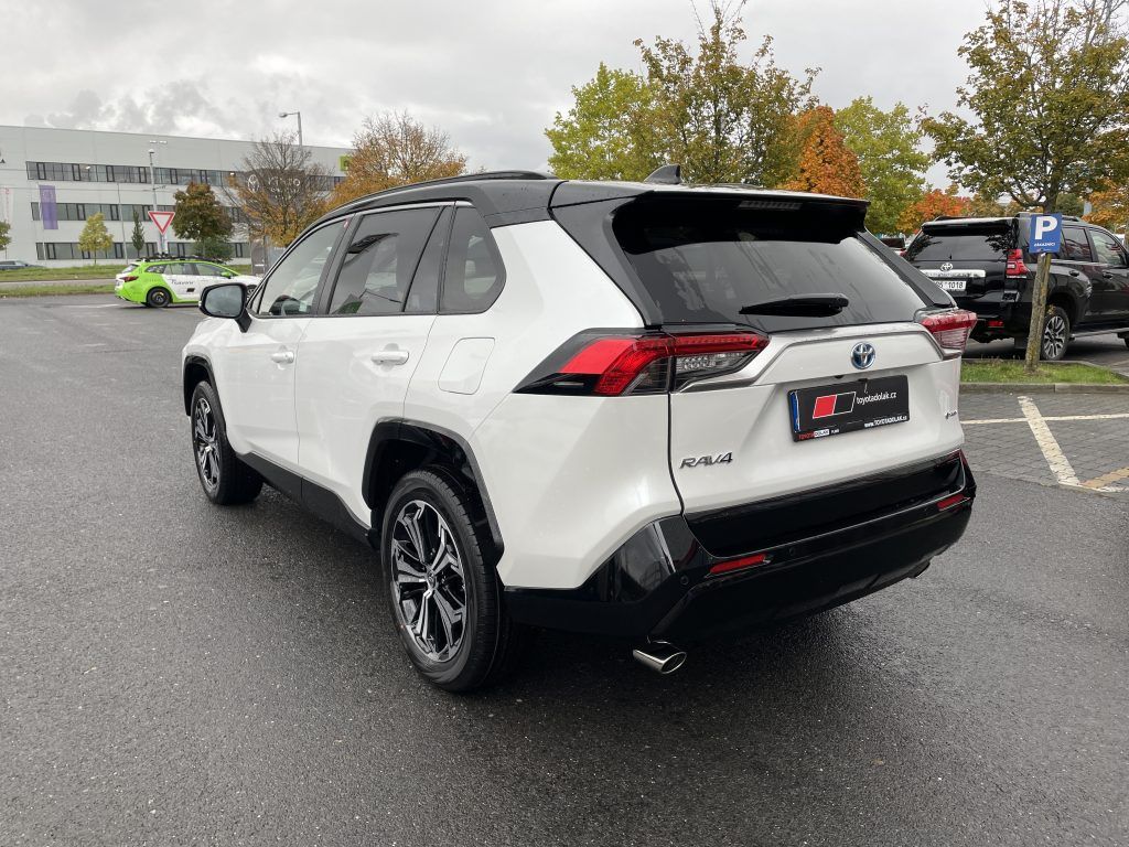 Toyota Rav4, 2.5 Plug-in Hybrid Selection - fotka 6