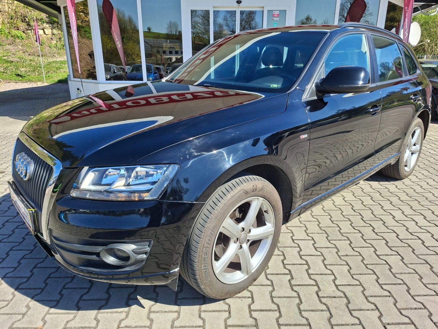 Audi Q5, 2.0TDI 105kW QUATTRO S-LINE - fotka 4