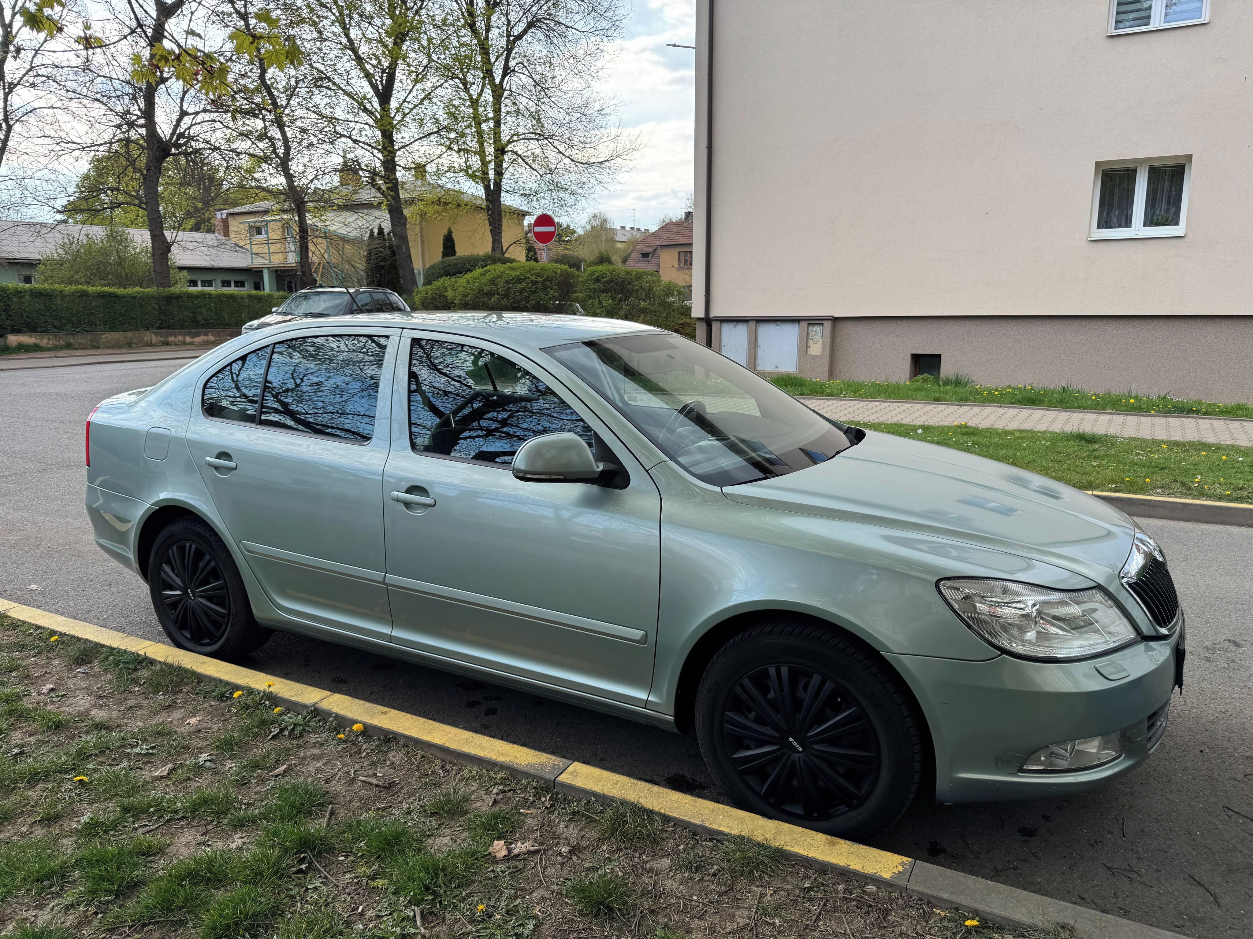 Škoda Octavia, 1.4 TSI, servisováno - fotka 3
