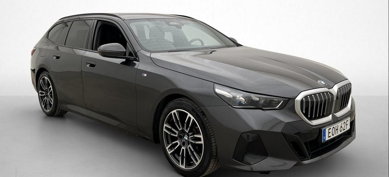 BMW Řada 5, 520d AWD Touring MSport Tažné - fotka 3