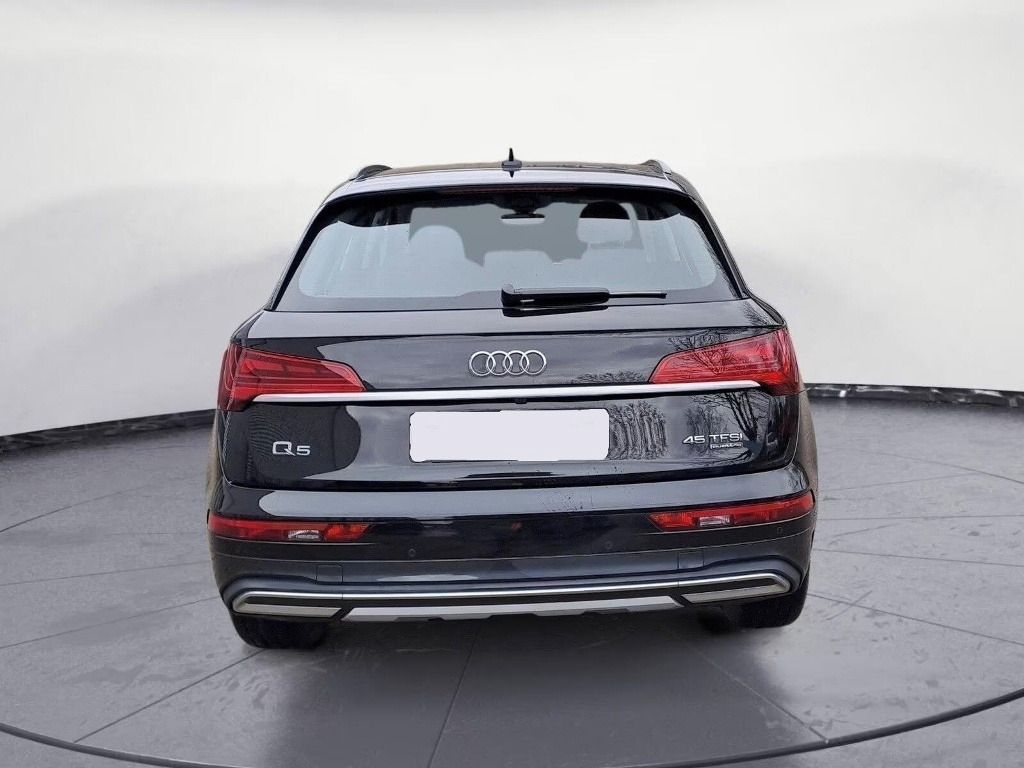 Audi Q5, 45 TFSI quattro S tronic*Navi* - fotka 4