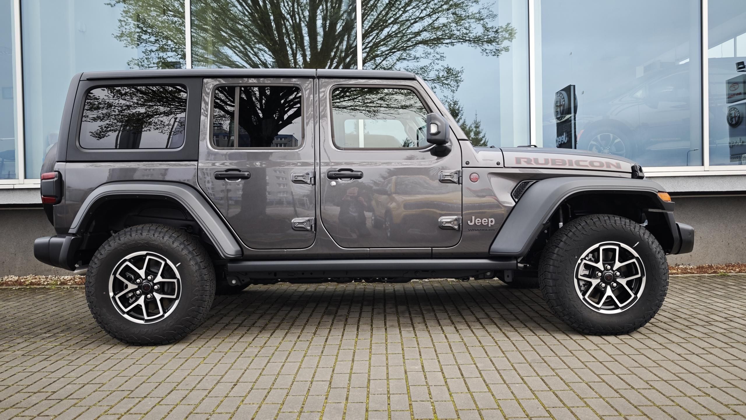 Jeep Wrangler, Unlimited 2,0T  Rubicon ČR - fotka 5