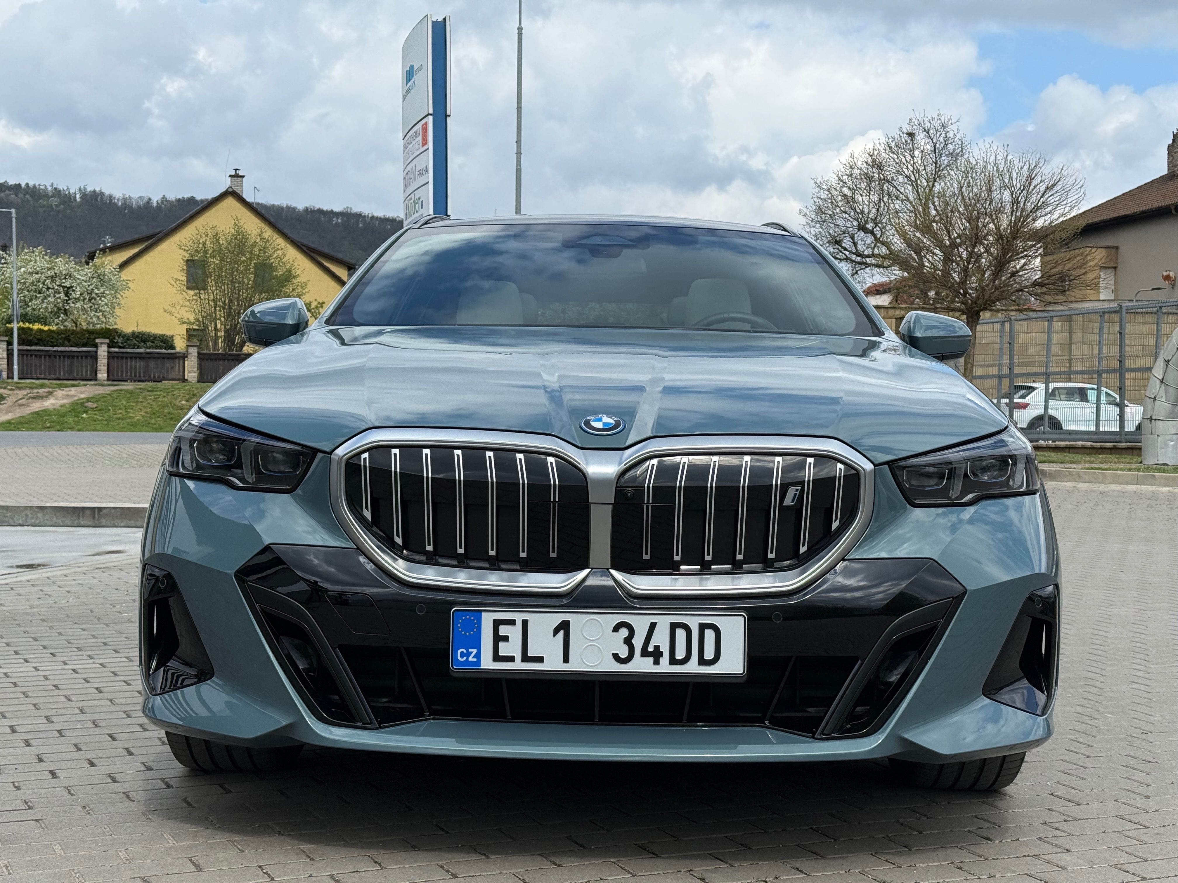 BMW i5, eDrive40 M-Paket ACC B&W - fotka 5