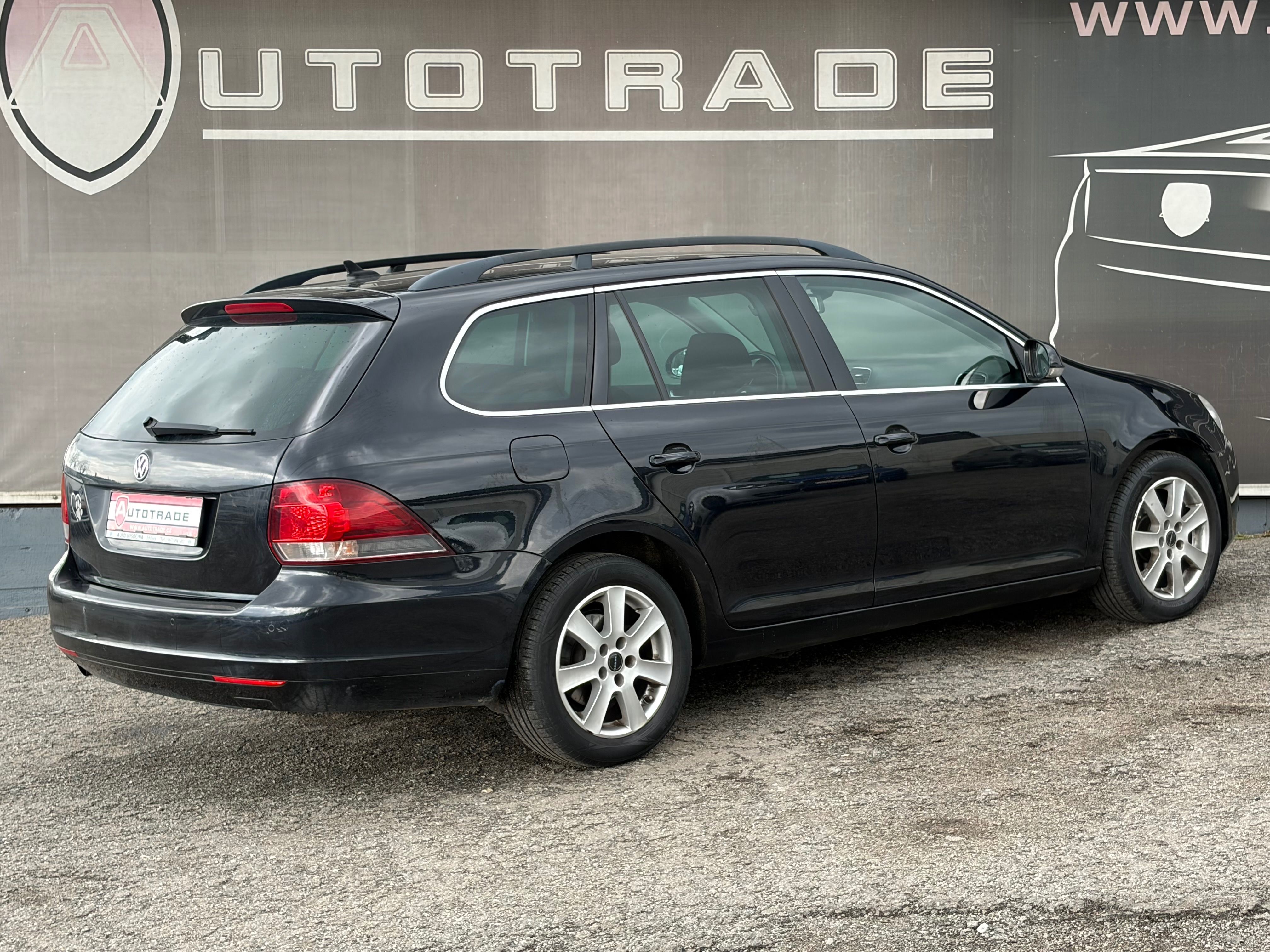 Volkswagen Golf Variant, 1.6TDi 77kW, DigiKLIMA, 2xkola - fotka 4