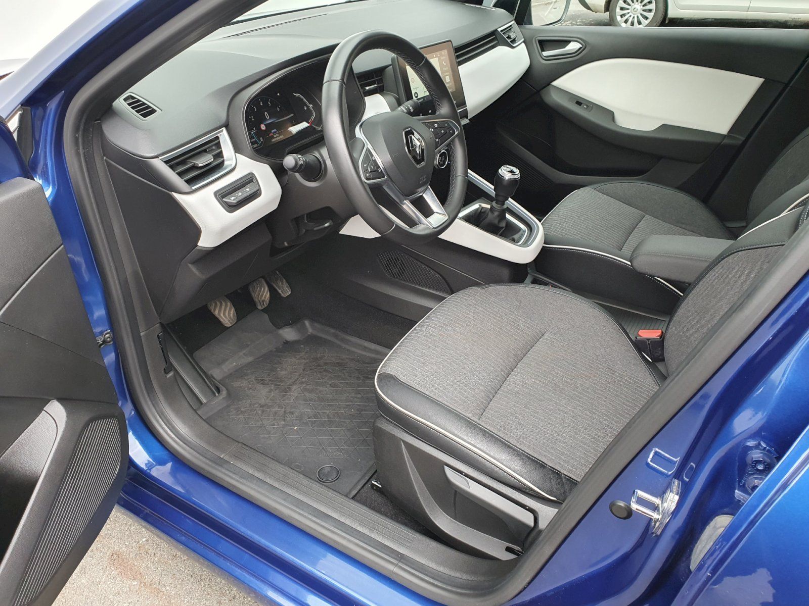 Renault Clio, TCe 90 Equilibre - fotka 6