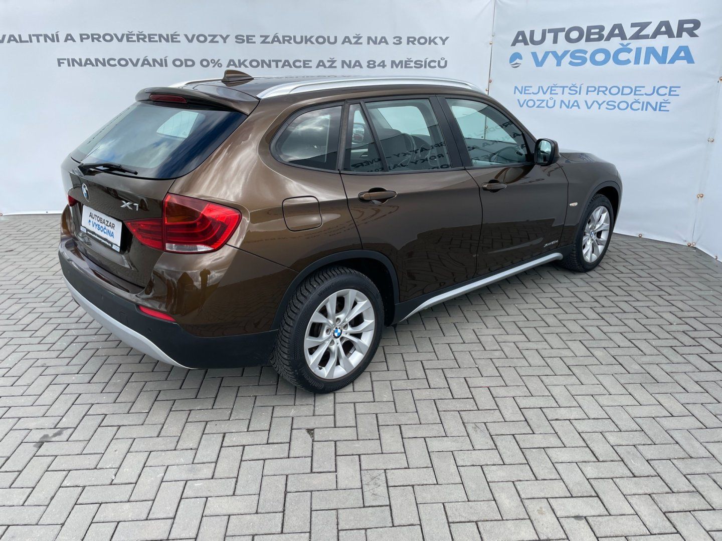 BMW X1, xDrive 2.0D 130kW 4x4 ČR Bixen - fotka 4