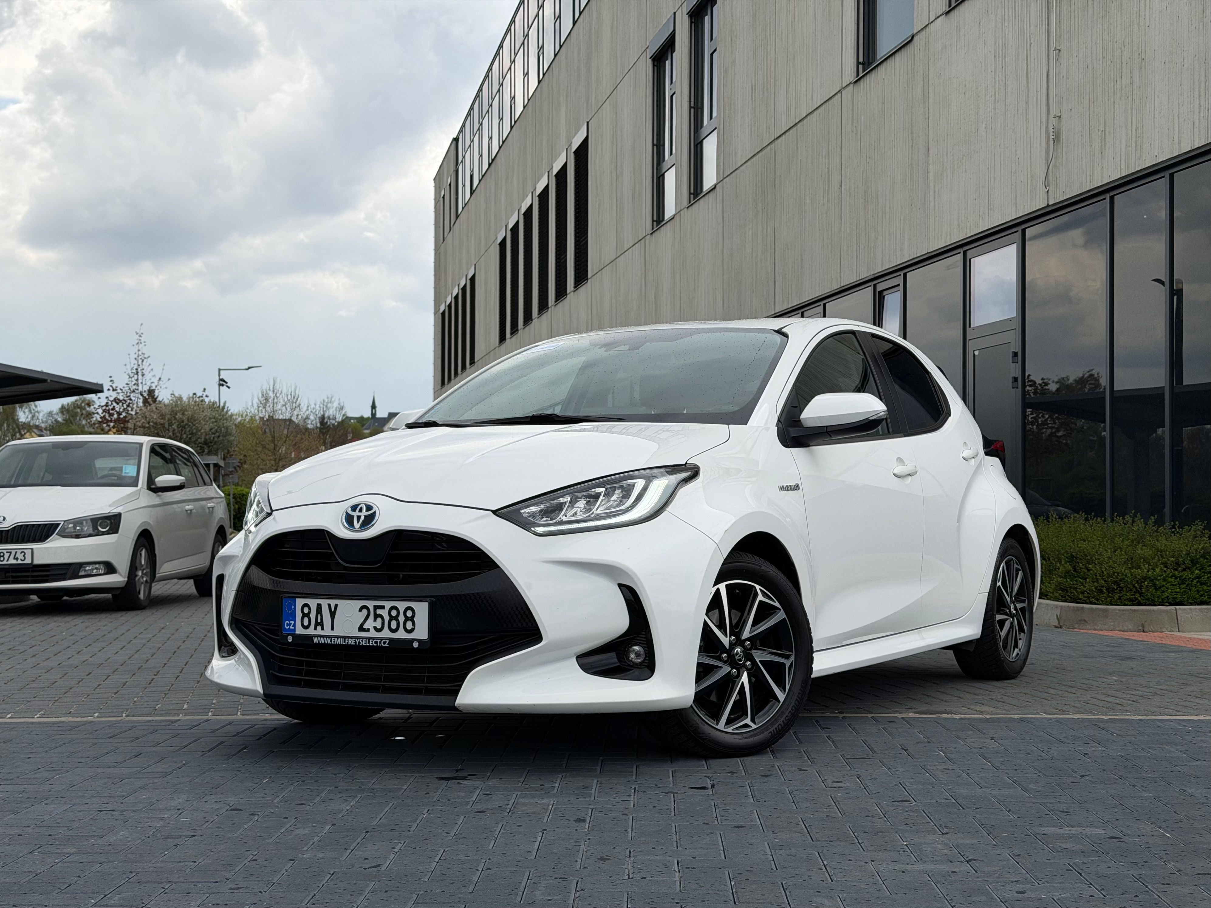 Toyota Yaris, Hybrid / 1.5 VVT-i/ záruka - fotka 2