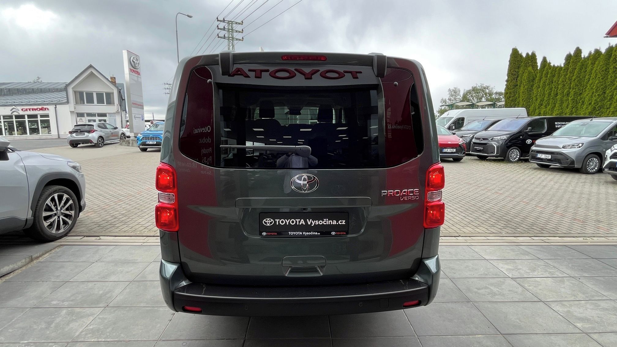Toyota Proace Verso, L2 2,2D 180PS 8AT VIP - 7 MÍST - fotka 6