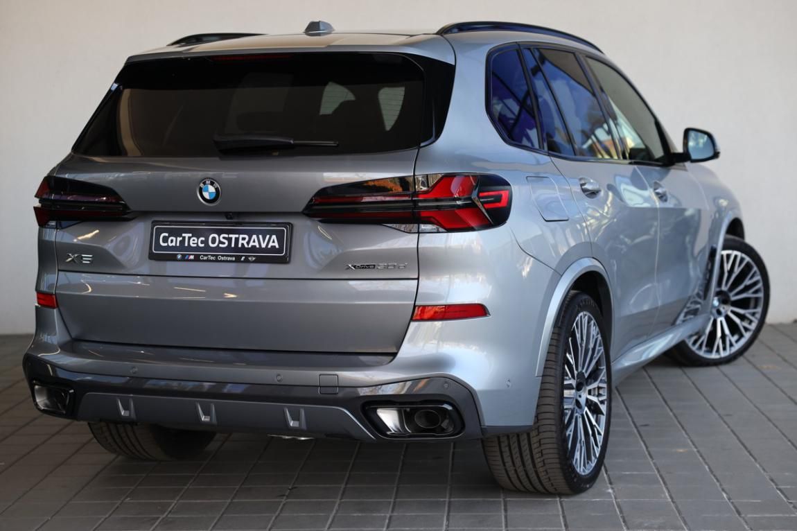BMW X5, xDrive30d - fotka 4