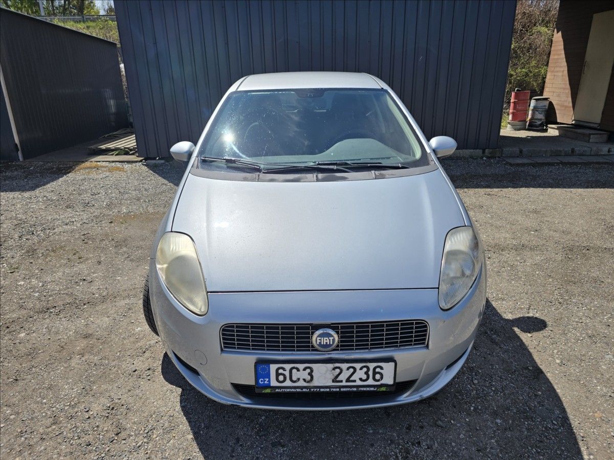 Fiat Punto, 1,4 i  57 kw  nová Stk - fotka 2