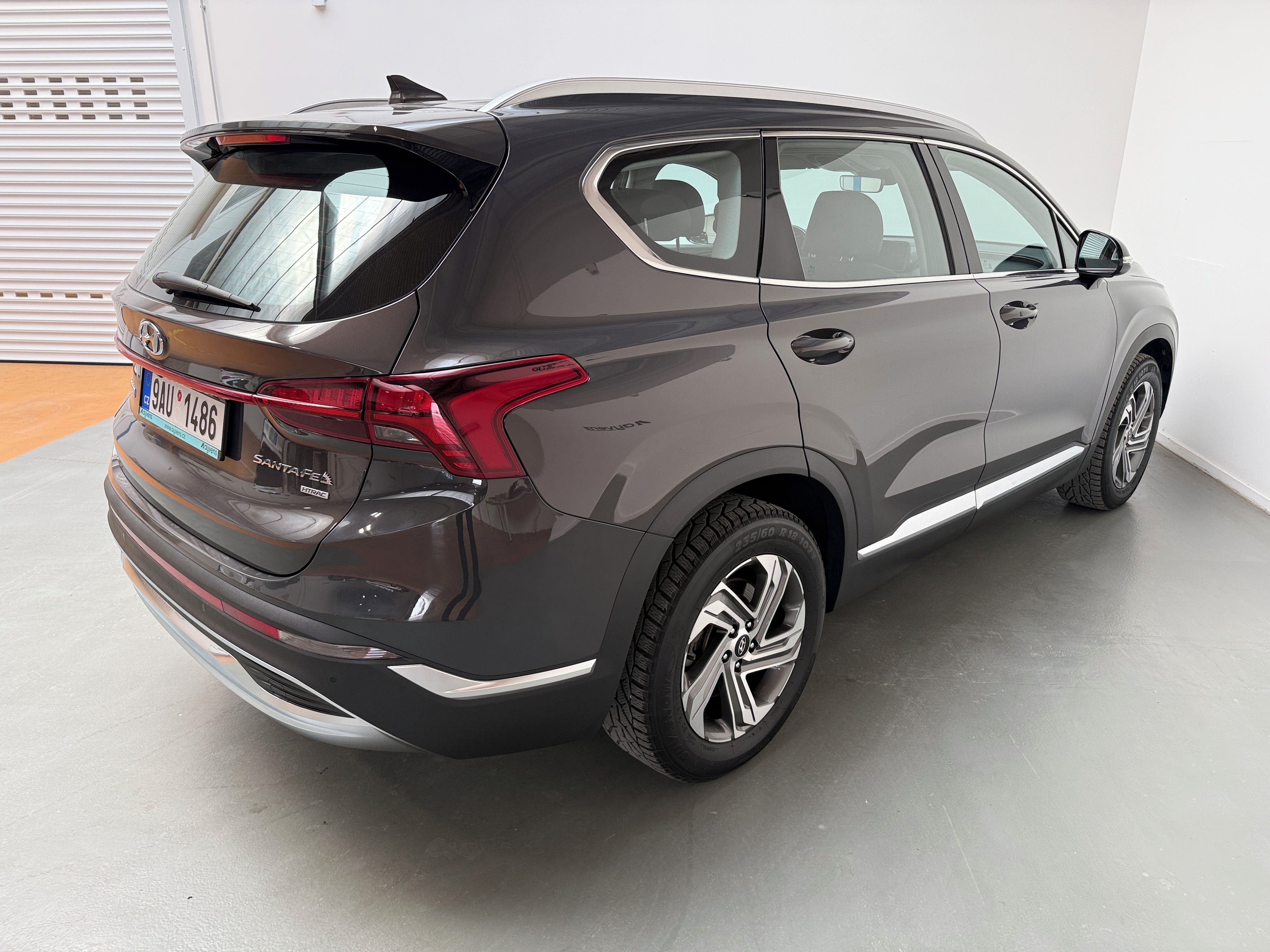 Hyundai Santa Fe, 2.2 CRDi Smart 4x4 DCT - fotka 4