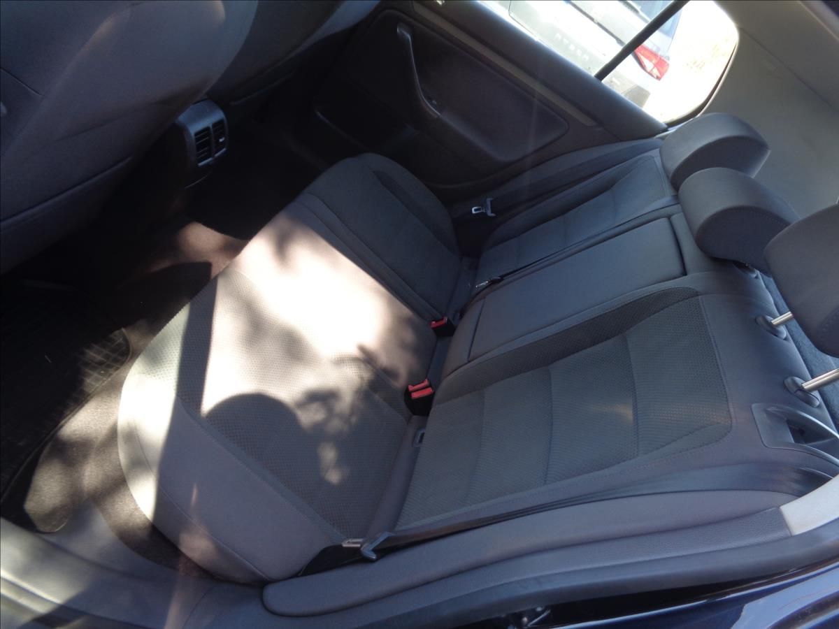 Volkswagen Golf, 1,9 - fotka 6