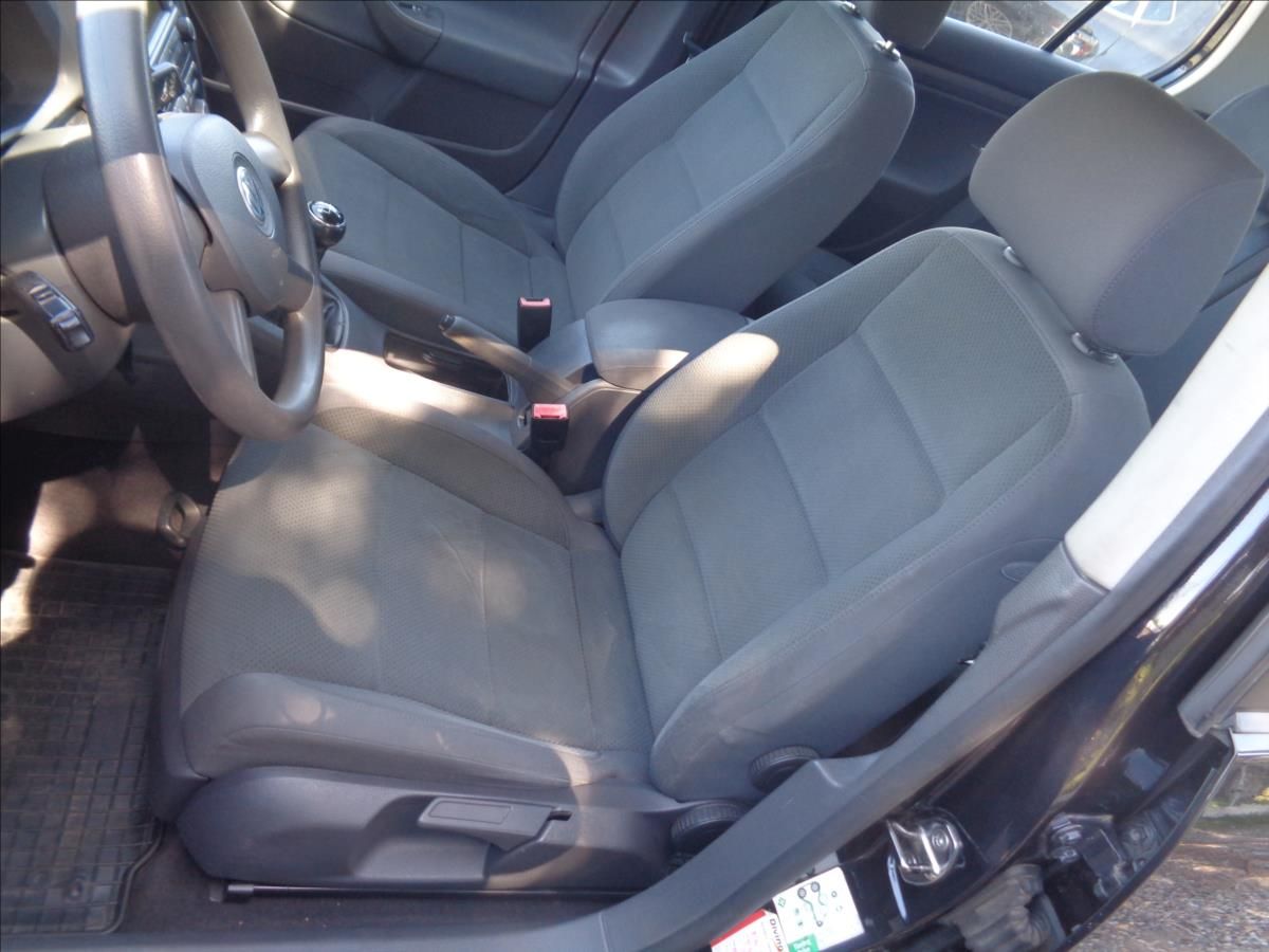 Volkswagen Golf, 1,9 - fotka 4