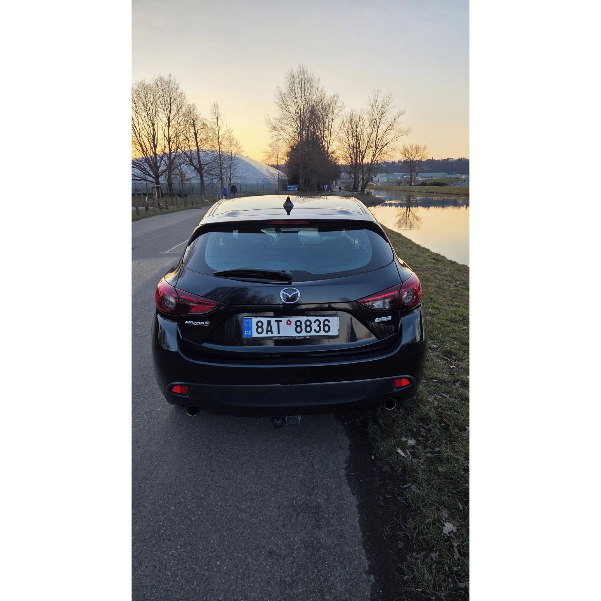 Mazda 3 - fotka 4