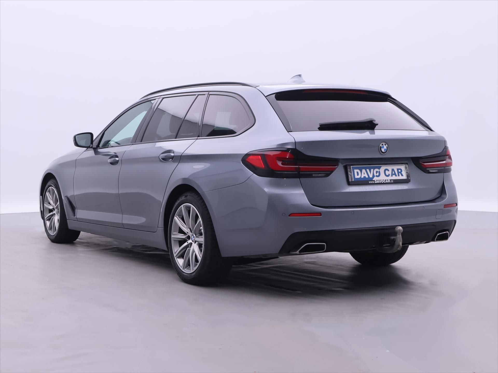 BMW Řada 5, 3,0 530d 183kW xDrive Touring - fotka 5