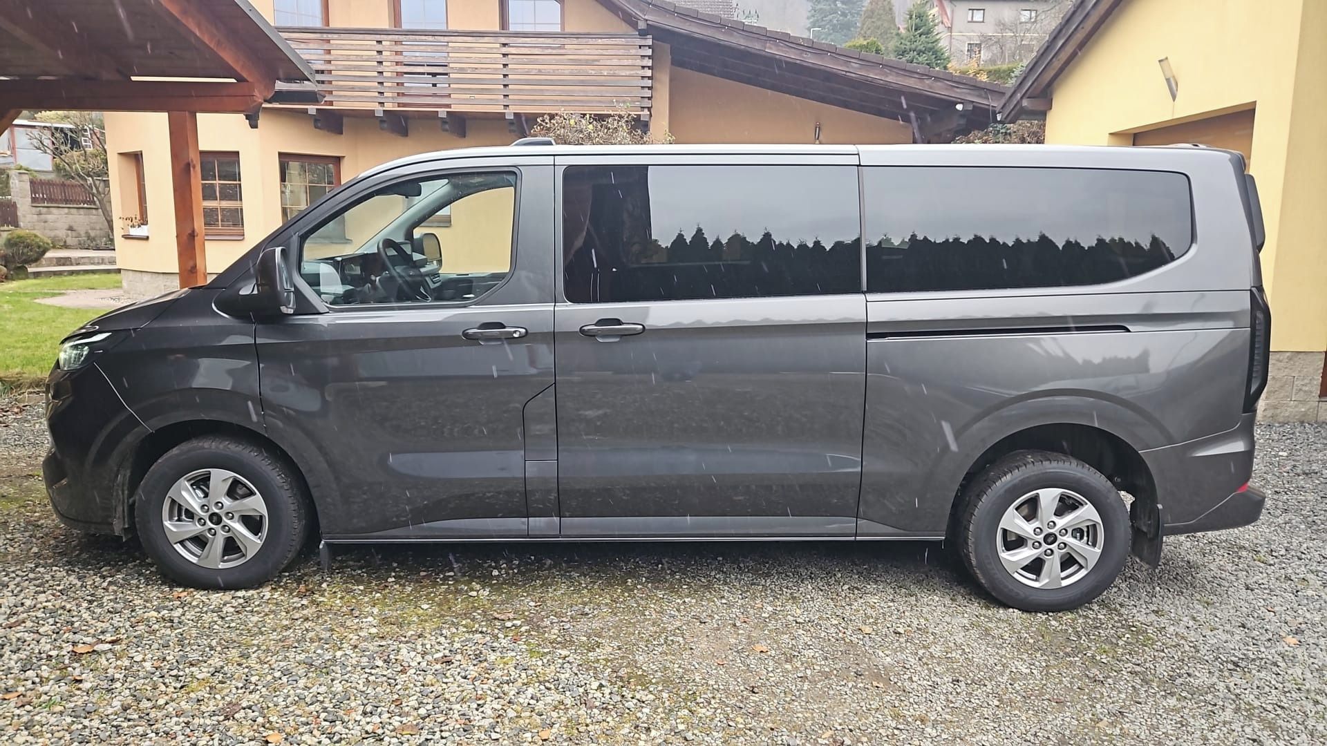 Ford Transit Custom, 2,0 tdci 5 let záruka L2 4WD