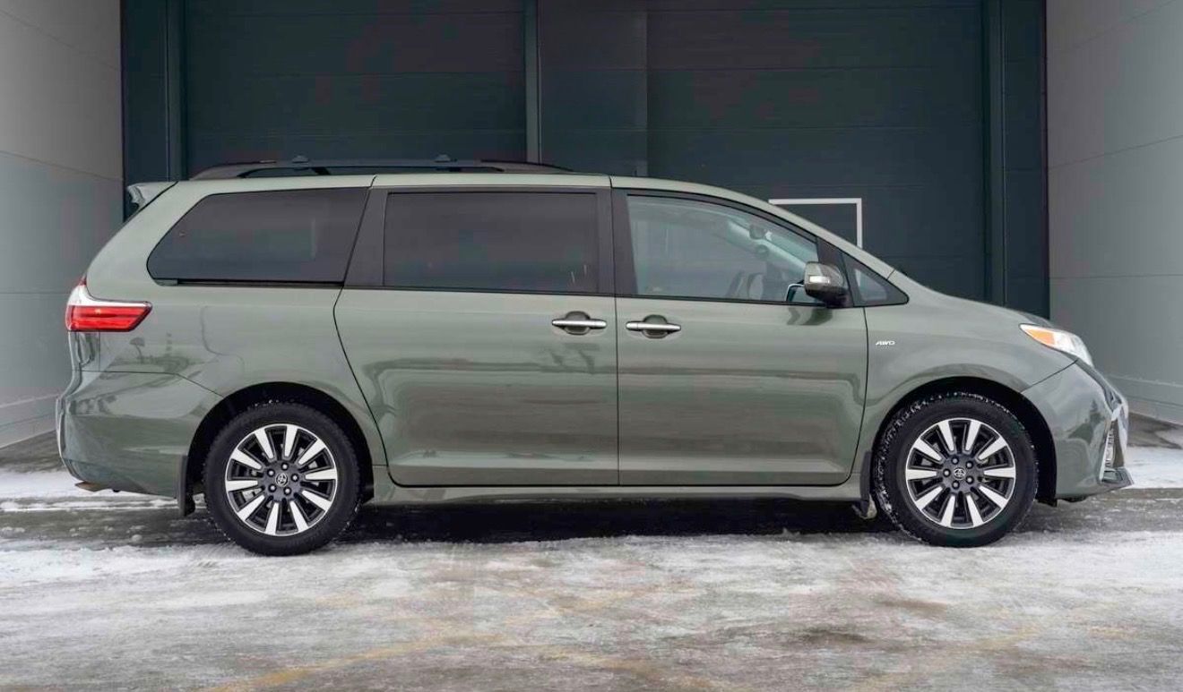 Toyota Sienna, 3.5L 4x4 XLE