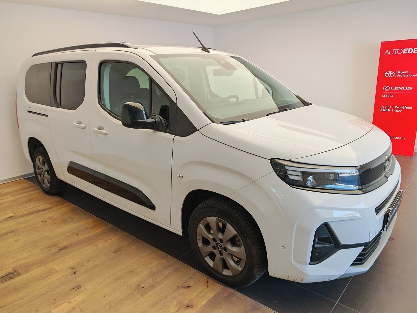 Opel Combo, 1.5 CDTI 96 kW Elegance Plus - fotka 3